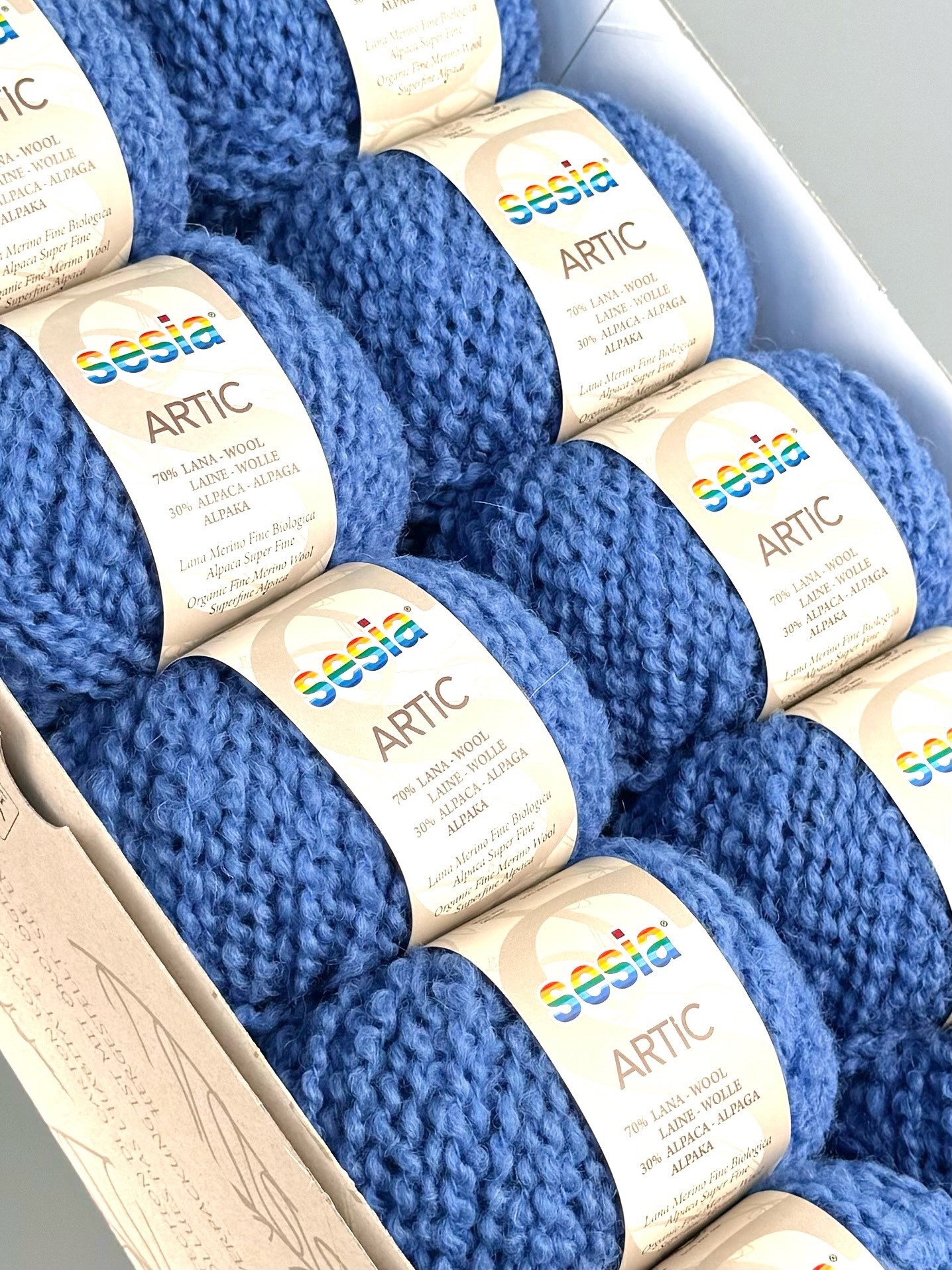 Sesia Art. Artic – GOTS Bio-Garn aus 70 % Bio-Schurwolle, 30 % Alpaka col. Kornblumenblau 1765 (10 Knäuel)