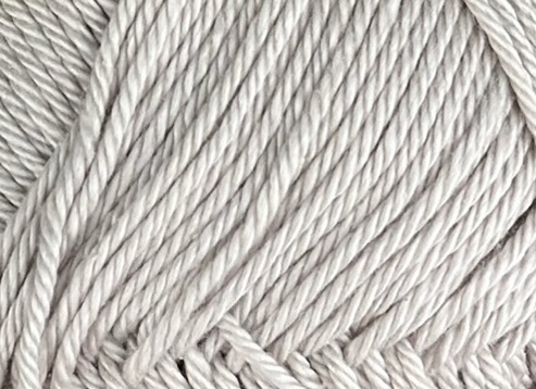 L’eccellenza – 100 % merzerisierte Baumwolle 125 m/ 50g col. Hellgrau 2005  (10 Knäuel)