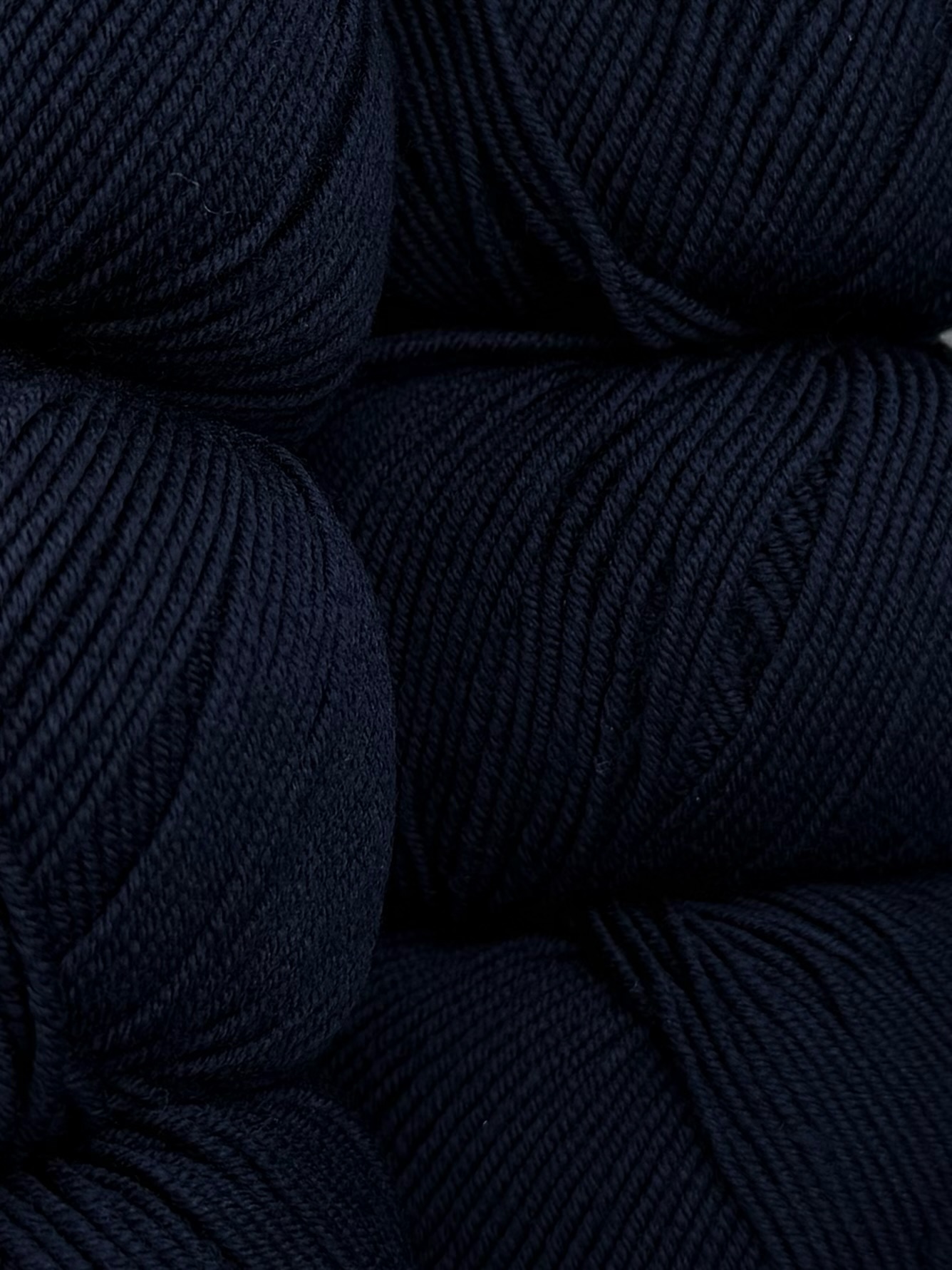 Art. Prezioso (10 gomitoli) – 100% lana merino extrafine superwash col. Blu Navy foto 2