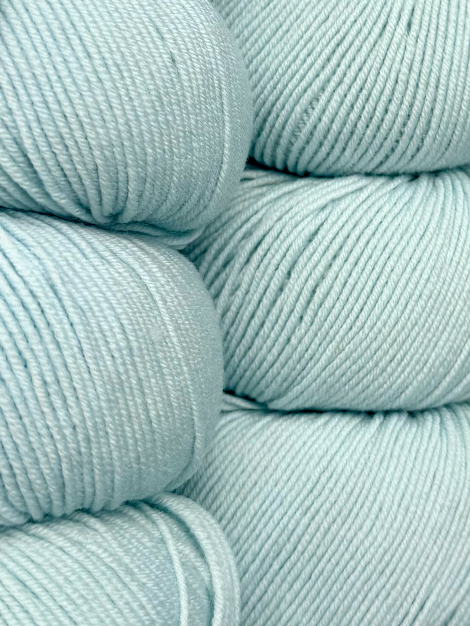 Art. Prezioso (10 Knäueln) – 100 % extrafeine Merinowolle Superwash col. Eisblau 30-5 foto 2