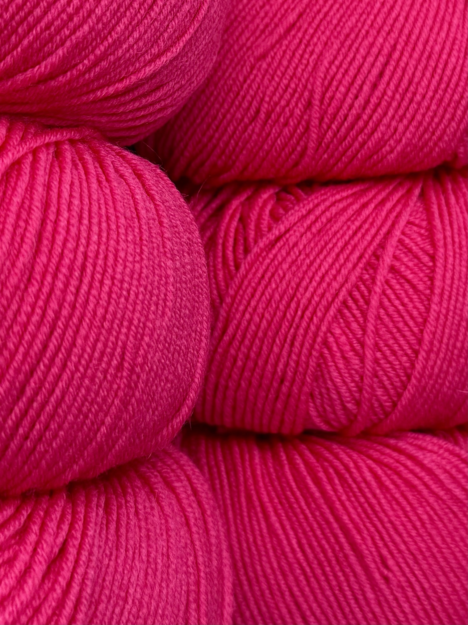 Art. Prezioso (10 gomitoli) – 100% lana merino extrafine superwash col. Fucsia 92-1 foto 2