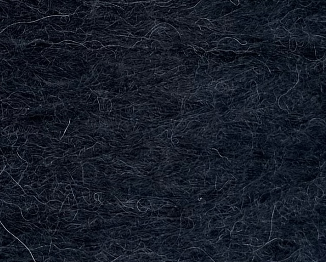 Filosophy Art. Piuma 1000 m / 100 g – Ultraleichtes Garn aus Babyalpaka col. 320 Navyblau