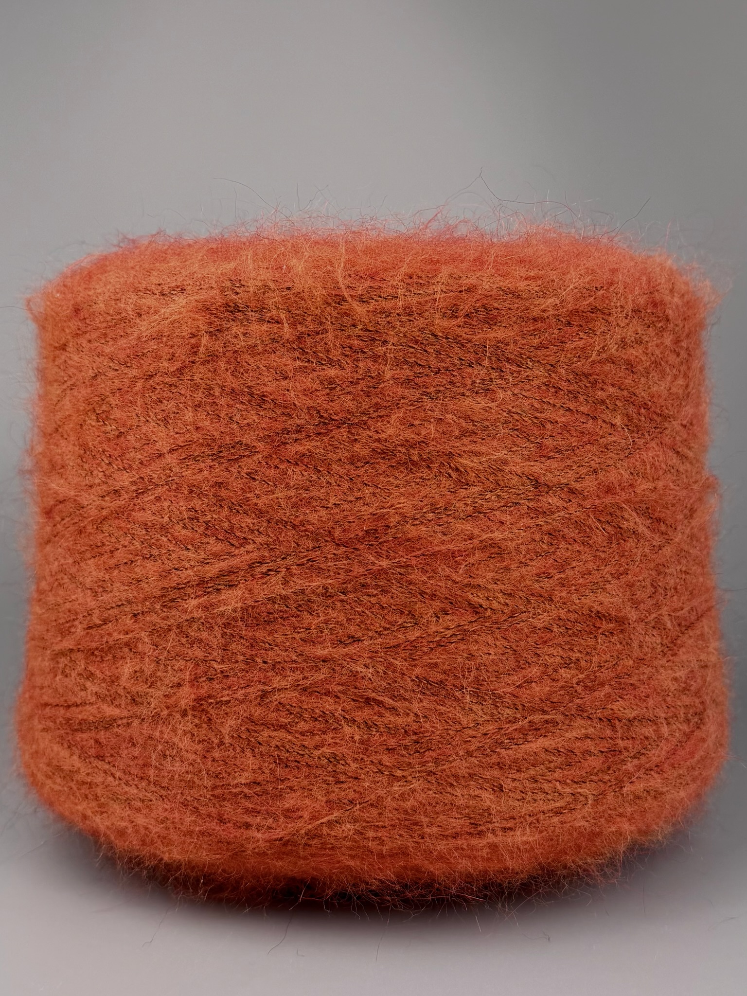 Millefili Art. Aff-Hair 900 m / 100 g – Ultraleichtes, volumiges Garn mit Babyalpaka col. Rost mélange 2324 foto 2