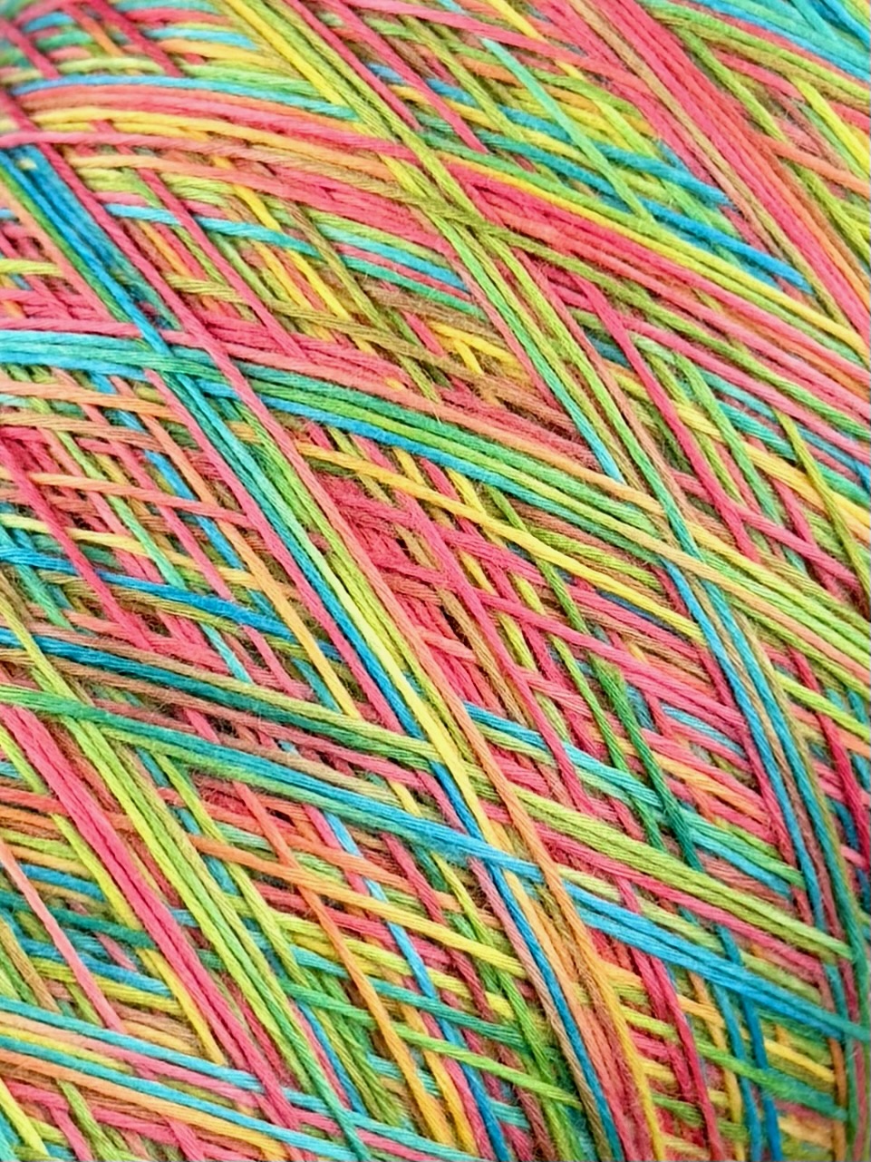 Zimpfer Wolle Art. Mimi Multicolor 500 m / 100 g – Garn aus Bambus und Seide col. Regenbogen