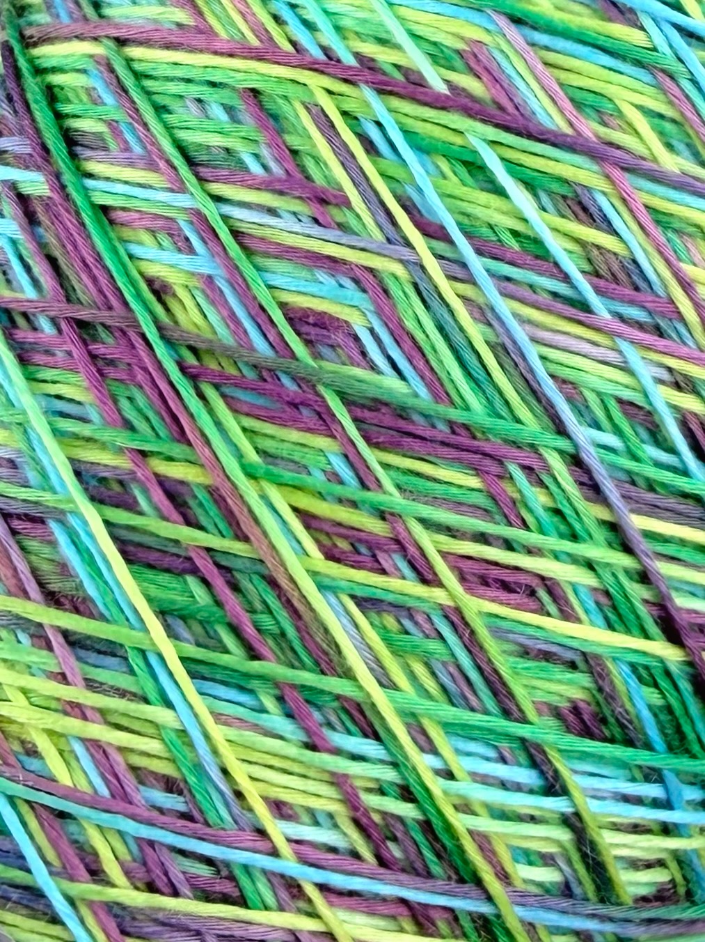 Zimpfer Wolle Art. Mimi Multicolor 500 m / 100 g – Garn aus Bambus und Seide col. Grün Lavendel