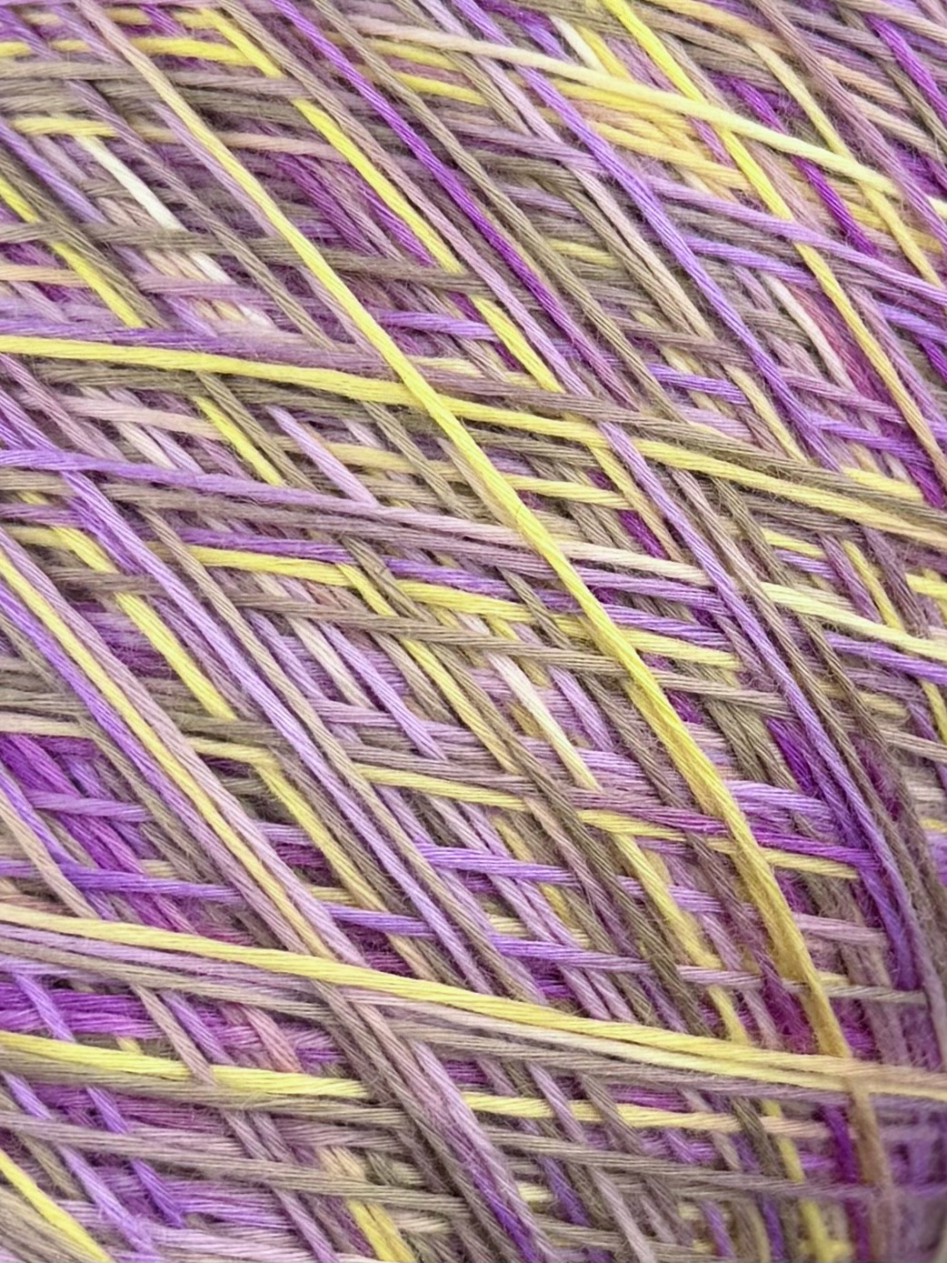 Zimpfer Wolle Art. Mimi Multicolor 500 m / 100 g – Garn aus Bambus und Seide col. Lilla
