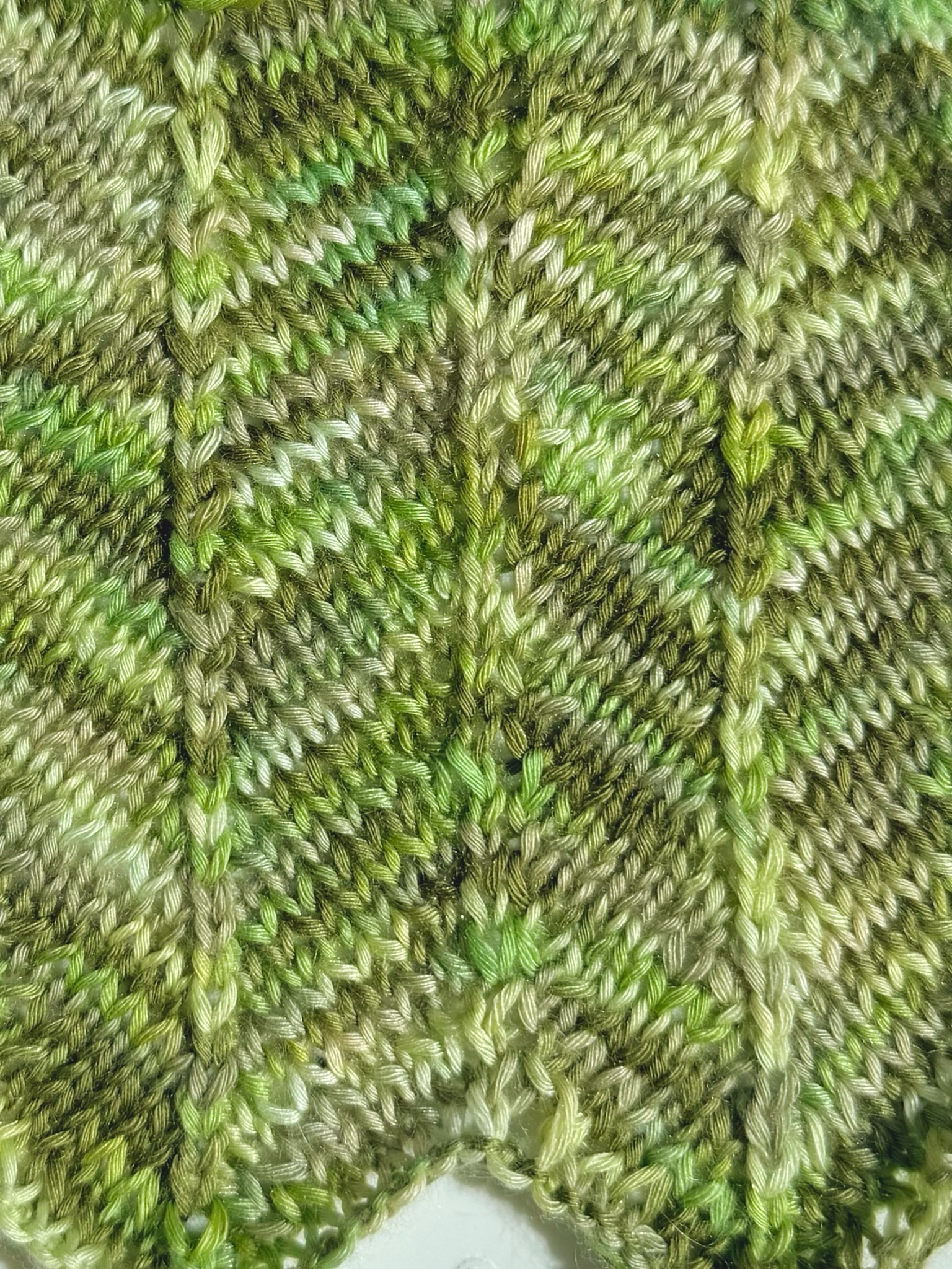 Zimpfer Wolle Art. Mimi Multicolor 500 m / 100 g – Garn aus Bambus und Seide col. Grün foto 4