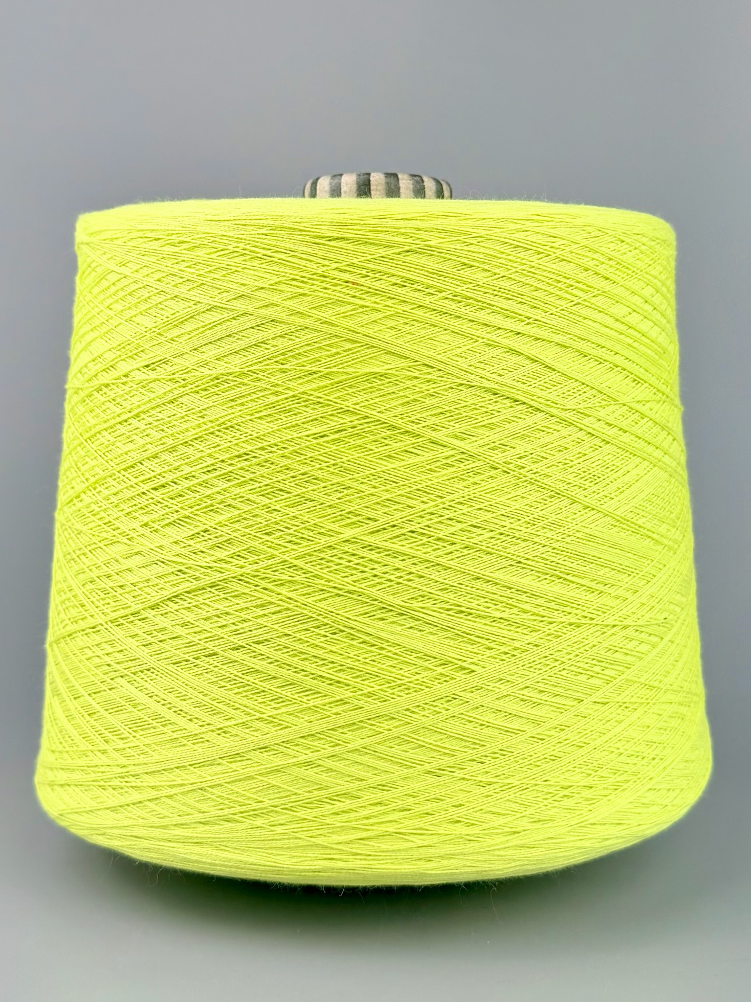 Emilcotoni Art. Pima 3/50 – Mercerisiertes Bio-Pima-Baumwollgarn col. Lime foto 2