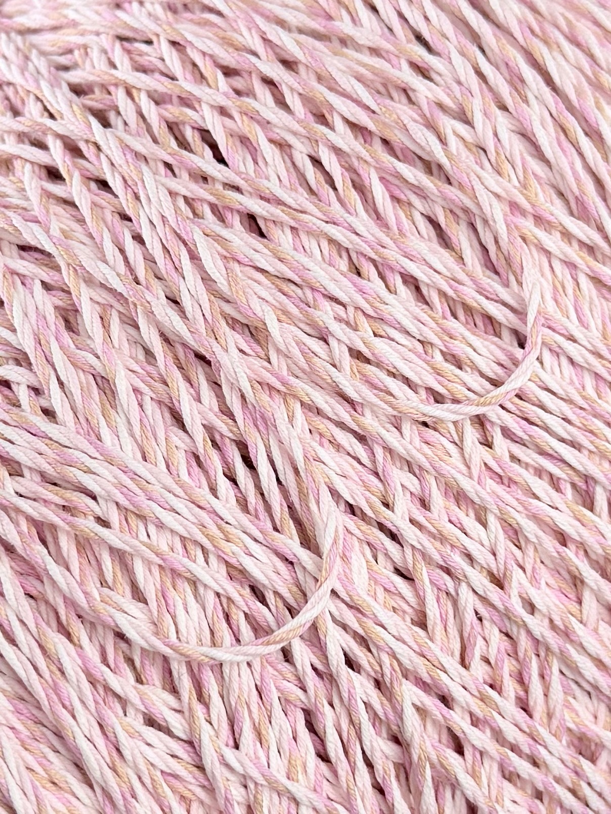 Hasegawa HC-394 Gioy Silk – Fil coton et soie 150m/100g Multicolore
