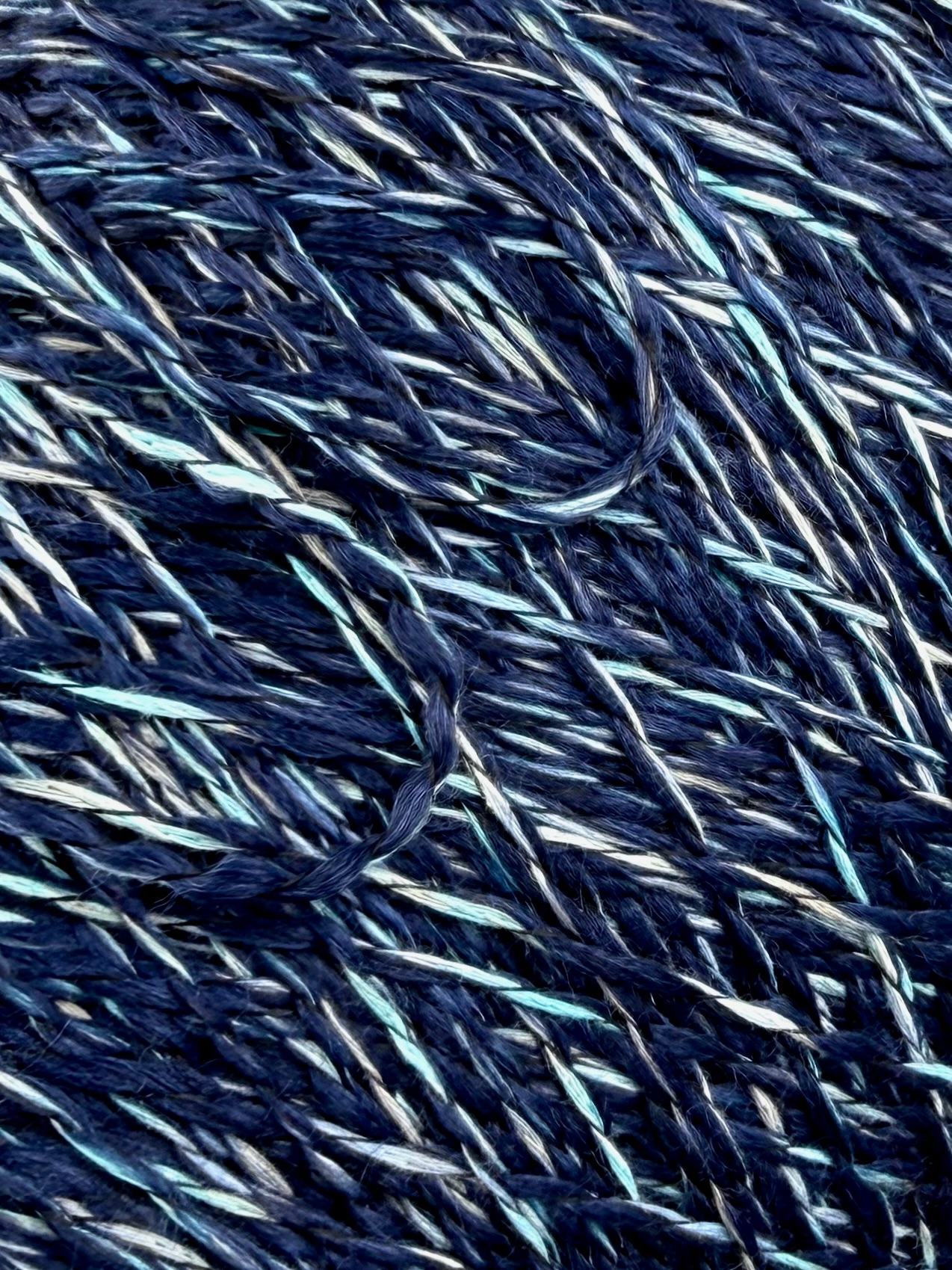 Millefili Art. Youresocot NM 2700 – Effektgarn aus Baumwolle Viskose und Wolle col. Navyblau 829