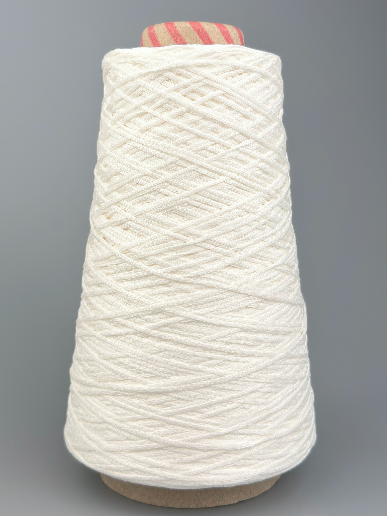 Torcitura di Domaso Art. Bolero – Makò Baumwolle und Seide col. Naturweiss 400 m / 100 g foto 2