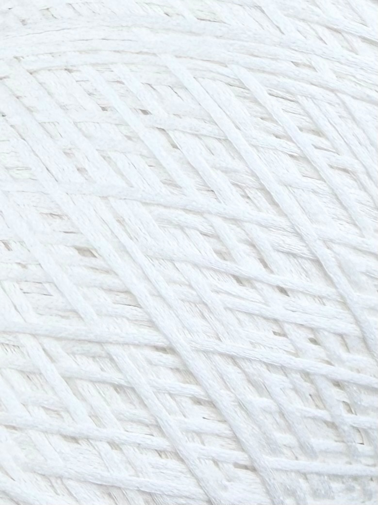 Torcitura di Domaso Art. Bolero – Makò Baumwolle und Seide col. Optisches Weiss 400 m / 100 g