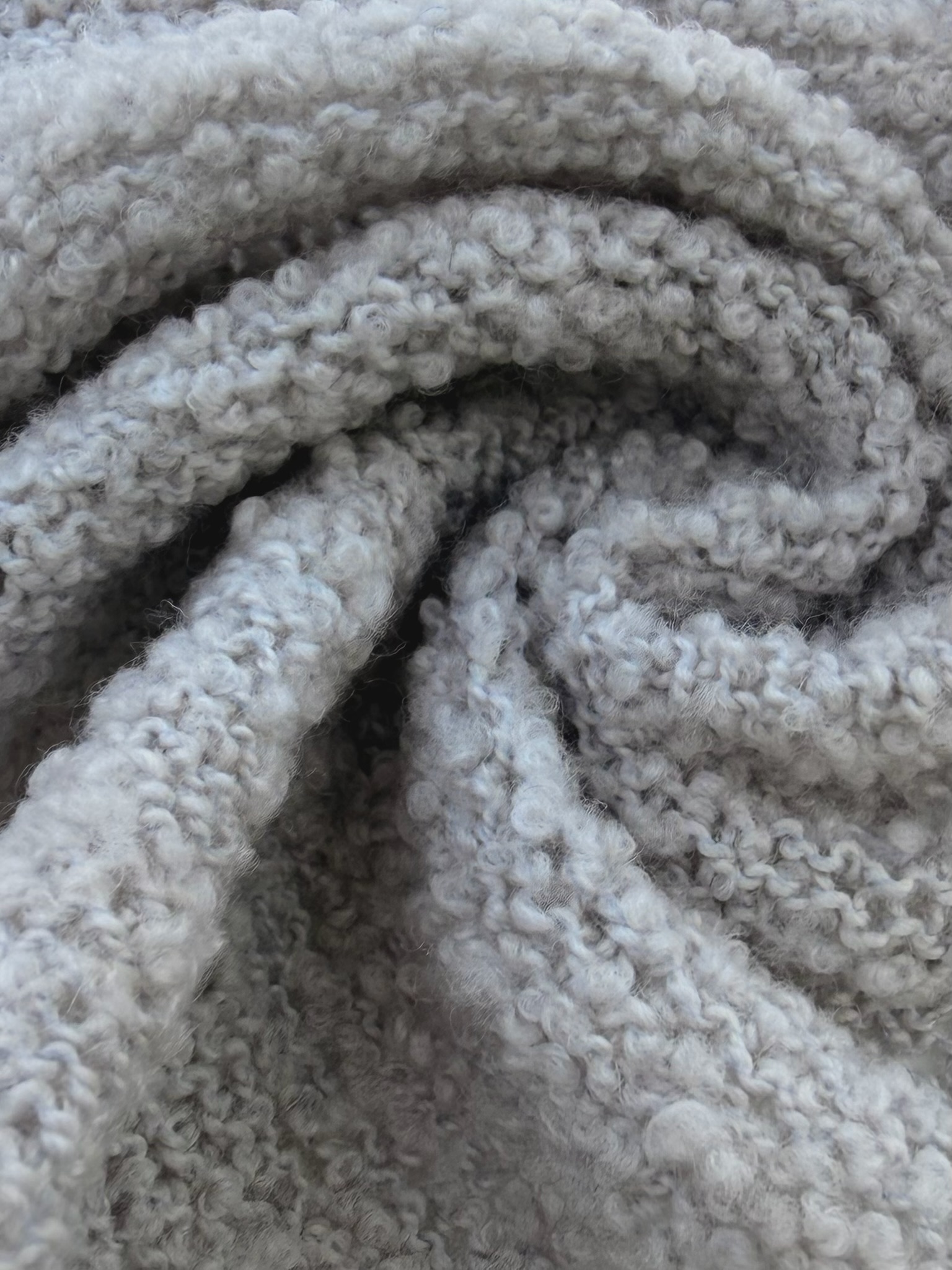 Millefili Art. Zorro 630m/100g – Bouclé-Garn Ultrafine-Wolle col. Hellgrau 35002 foto 5