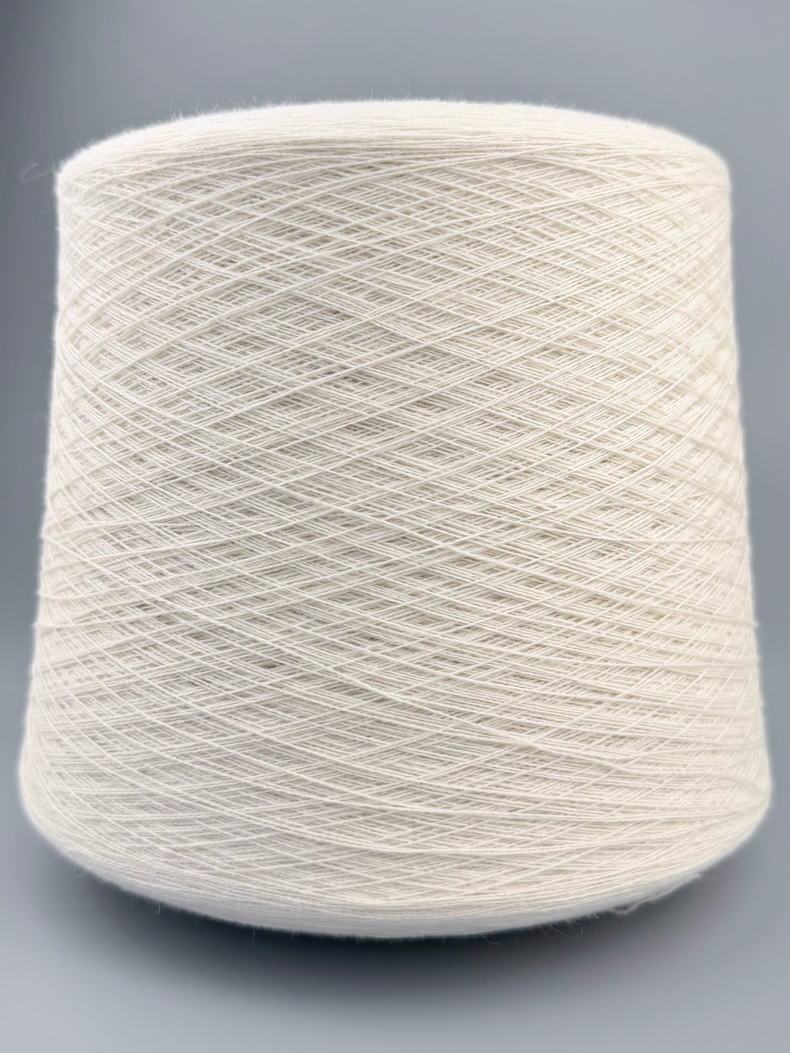 Cariaggi Duetrentasei SFA (PCKA388) Nm 2/36 – Fil 100 % cachemire Crème lactée  20300 photo 2