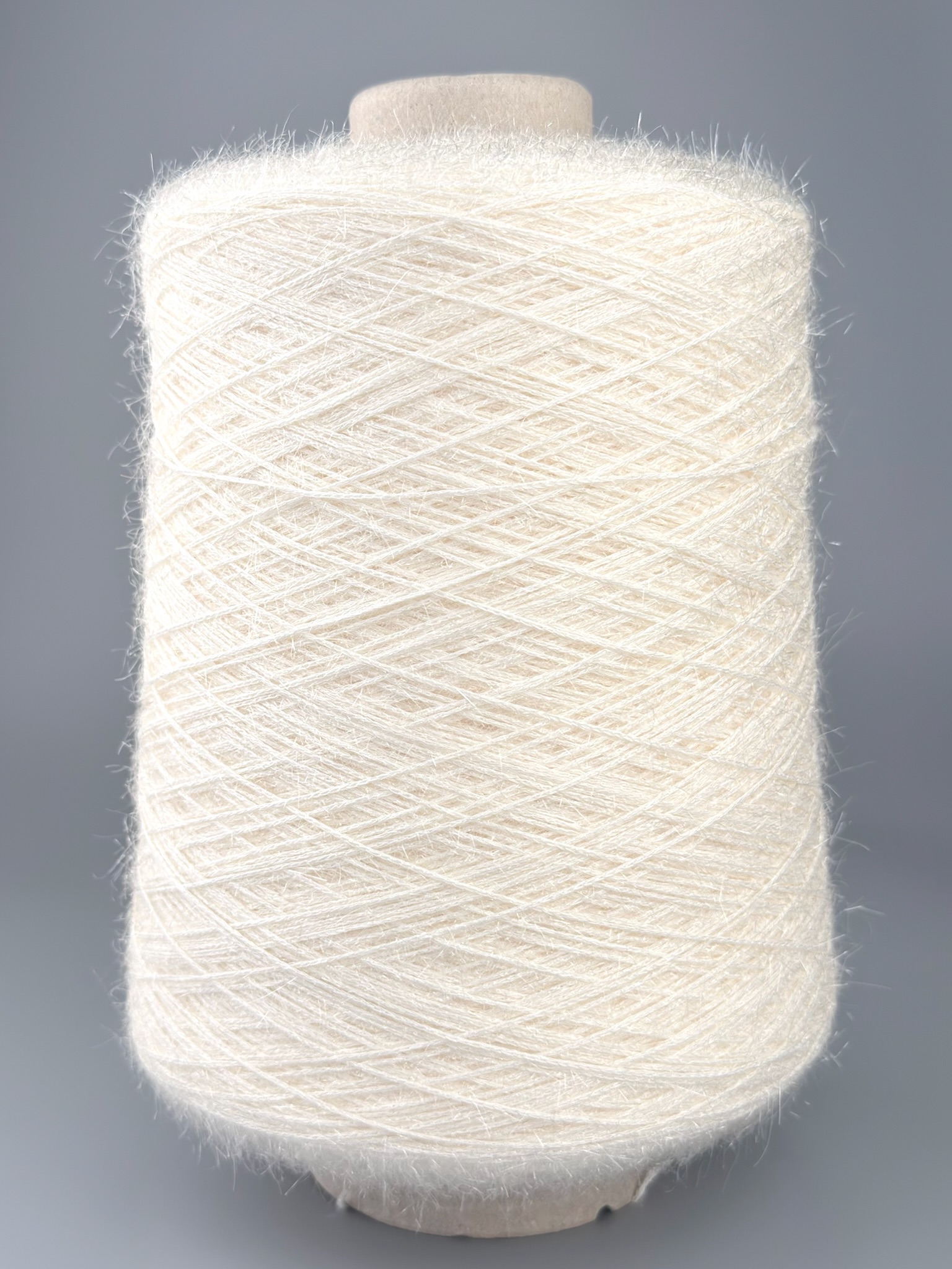 Lineapiù Nicole Nm 4000 – Effektgarn mit Graseffekt col. Elfenbeinweiss foto 2