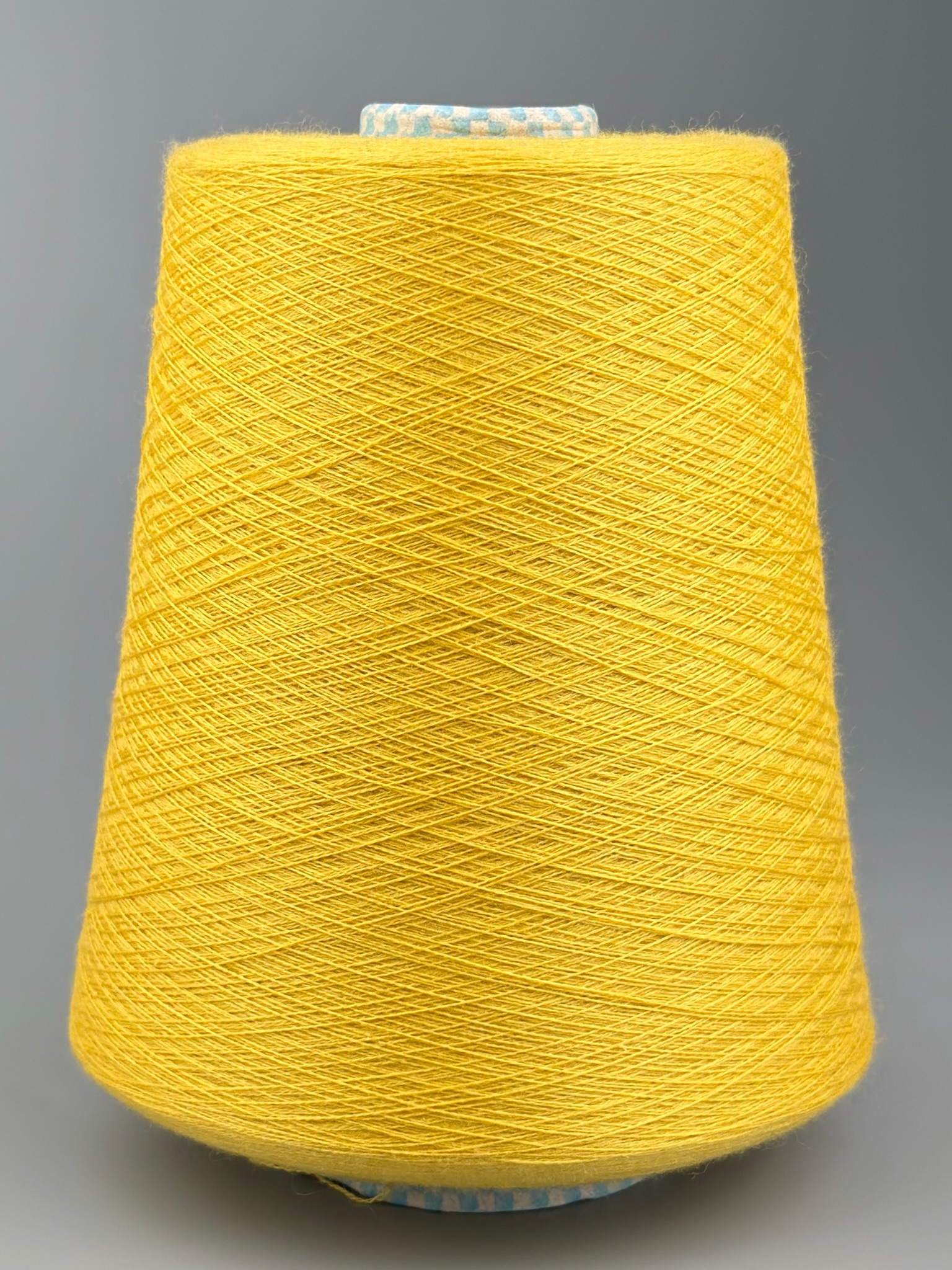 Cariaggi Art. ZEFIRO Nm 2/60 (PPSK046) – 60 % Merinowolle Extrafine, 30 % Seide, 10 % Kaschmir col. Ockergelb 31702 foto 2