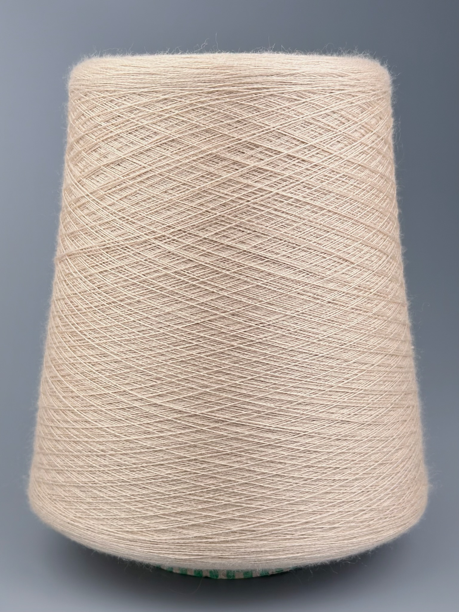 Cariaggi Art. ZEFIRO Nm 2/60 (PPSK046) – 60 % Merinowolle Extrafine, 30 % Seide, 10 % Kaschmir col. Hellbeige 31405 foto 2