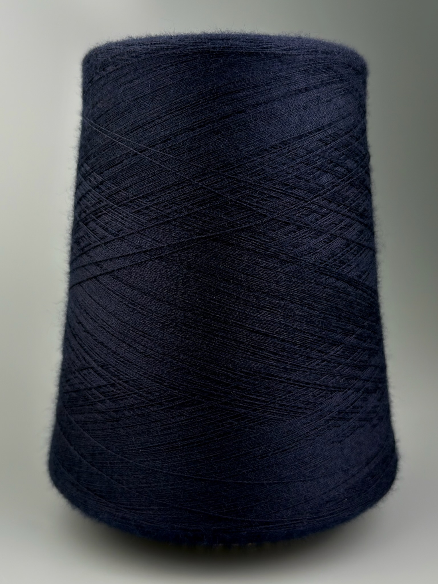Cariaggi Art. ZEFIRO Nm 2/60 (PPSK046) – 60 % Merinowolle Extrafine, 30 % Seide, 10 % Kaschmir col. Nachtblau 30098 foto 2