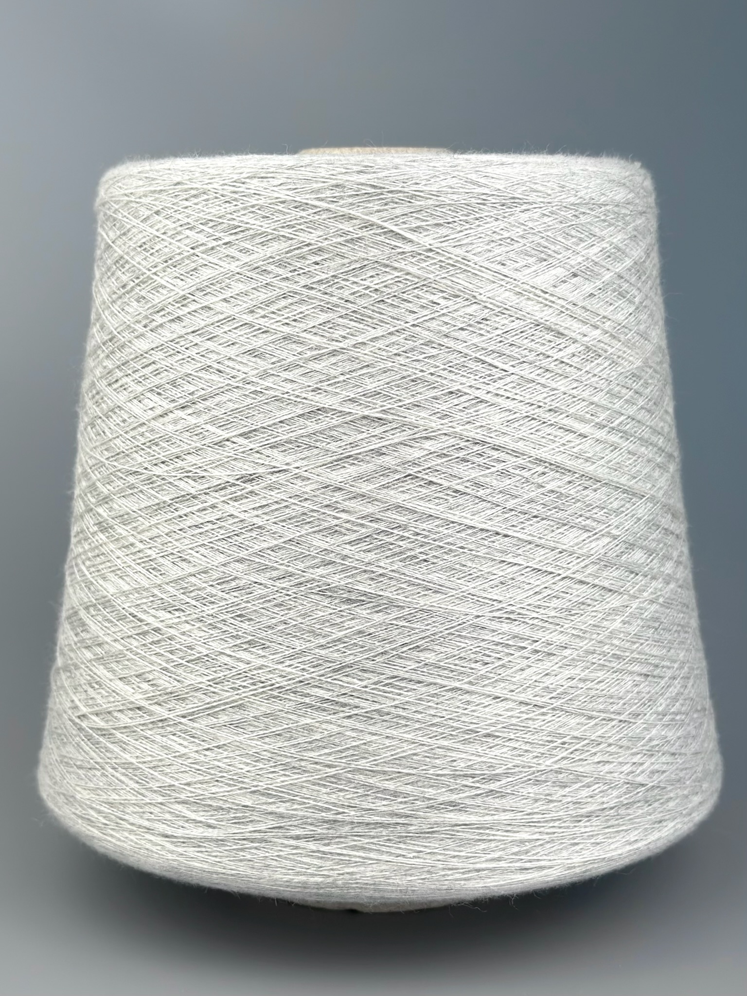 Cariaggi Art. ZEFIRO Nm 2/60 (PPSK046) – 60 % Merinowolle Extrafine, 30 % Seide, 10 % Kaschmir col. Perlgrau Mélange 30181 foto 2