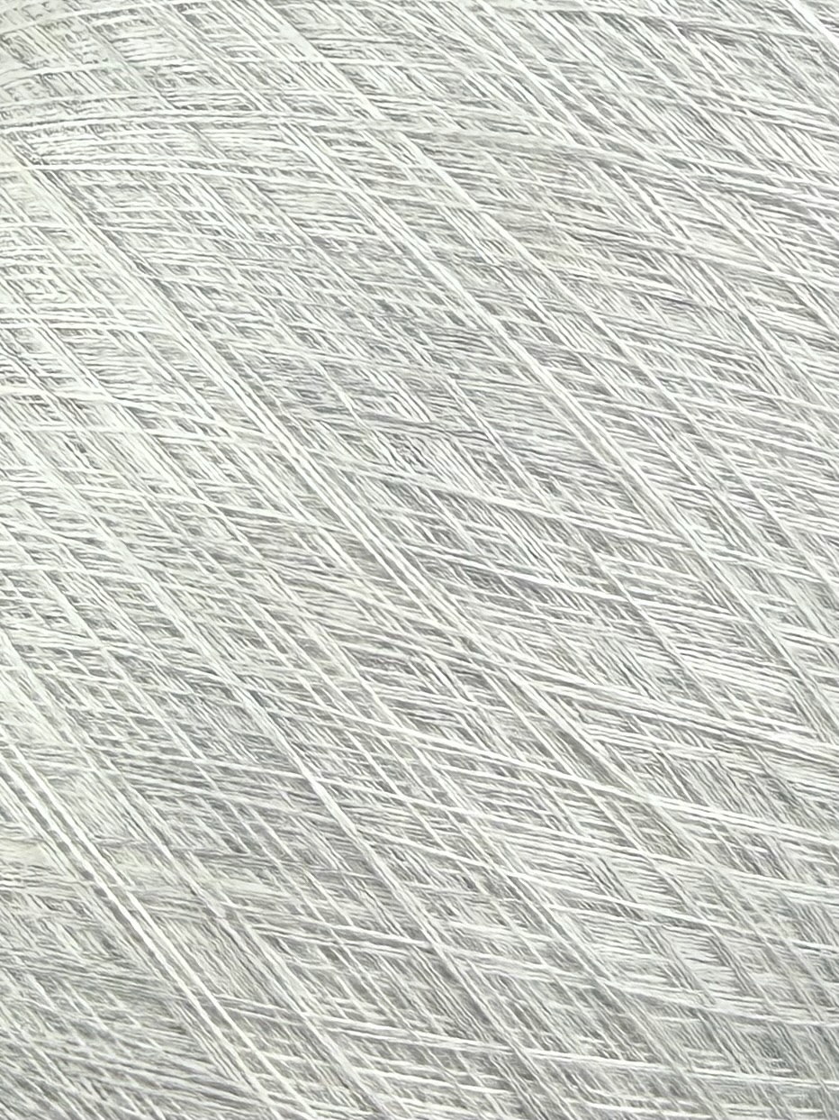 Cariaggi Art. ZEFIRO Nm 2/60 (PPSK046) – 60 % Merinowolle Extrafine, 30 % Seide, 10 % Kaschmir col. Perlgrau Mélange 30181