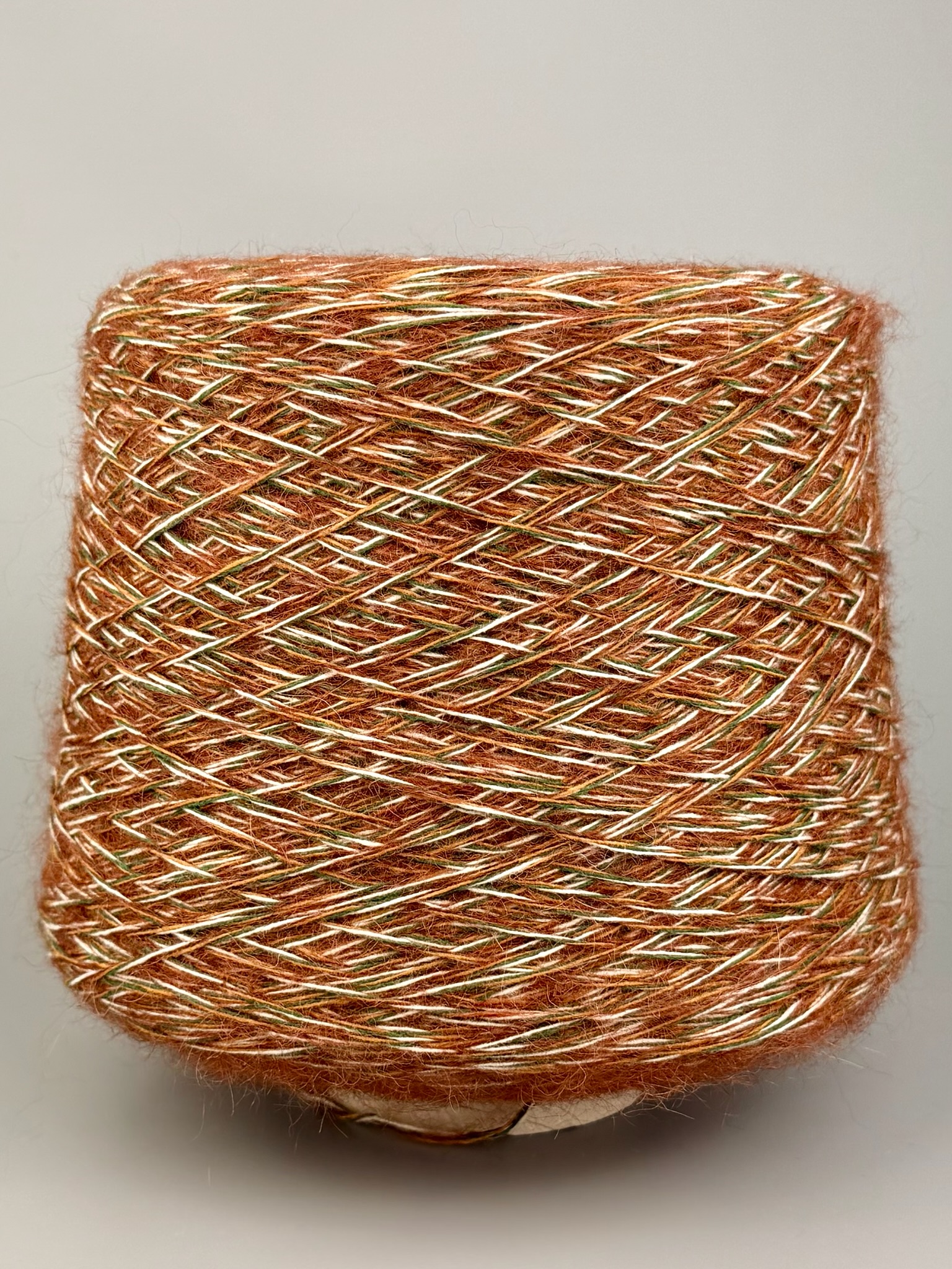 Art. Moulinè – Garn mit Merinowolle, Super Kid Mohair und Super Fine Alpaka col. Tabak, Naturweiss, Ocker, Grün 335 m / 100 g foto 2