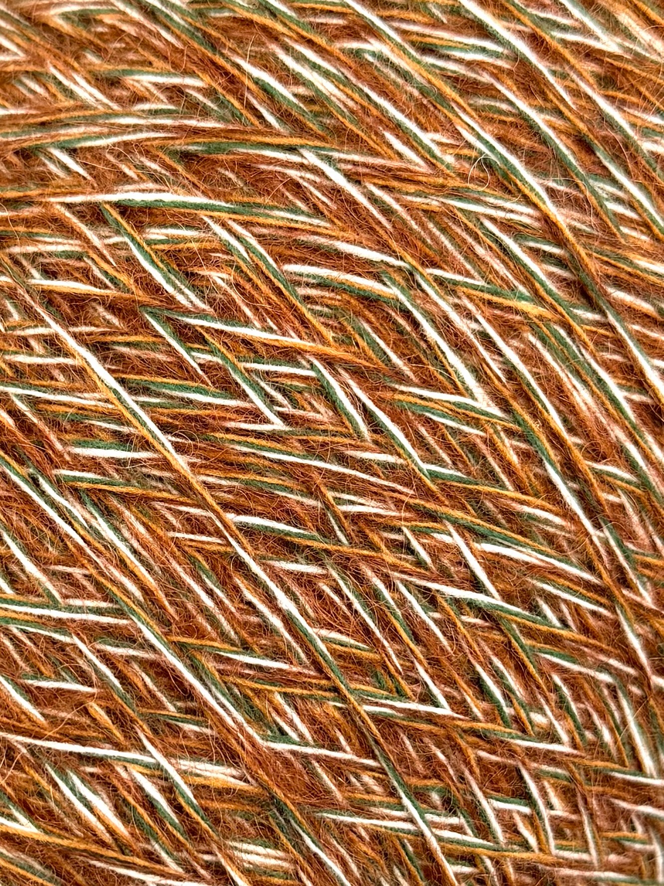 Art. Moulinè – Fil  avec Laine Mérinos, Super Kid Mohair et alpaga Super Fine col. Tabac, blanc naturel, ocre, vert 335 m / 100 g