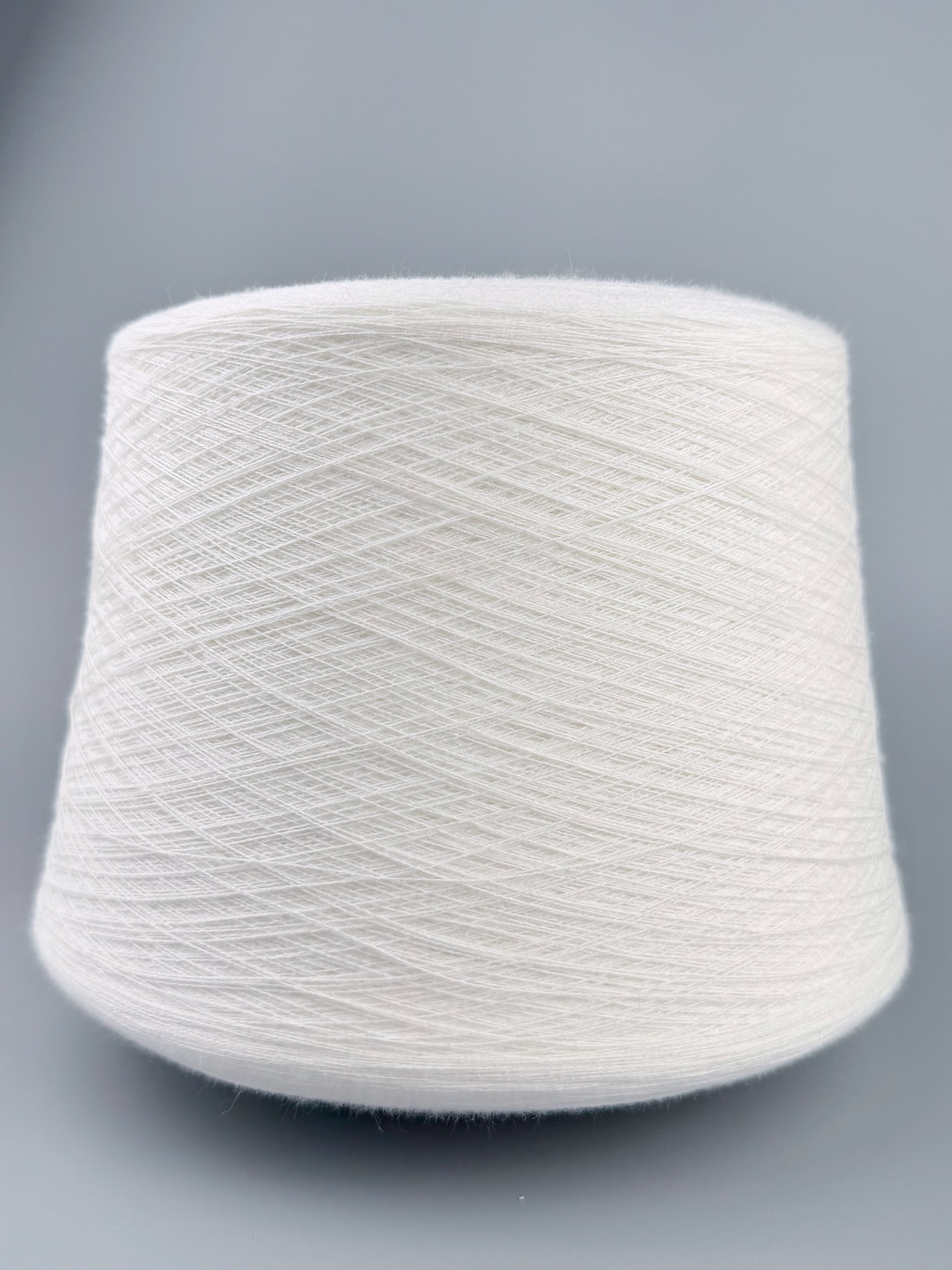 Tollegno 1900 WOOLCOT 1500m/100g – Filato Merino Extrafine e Cotone col. Bianco naturale foto 2