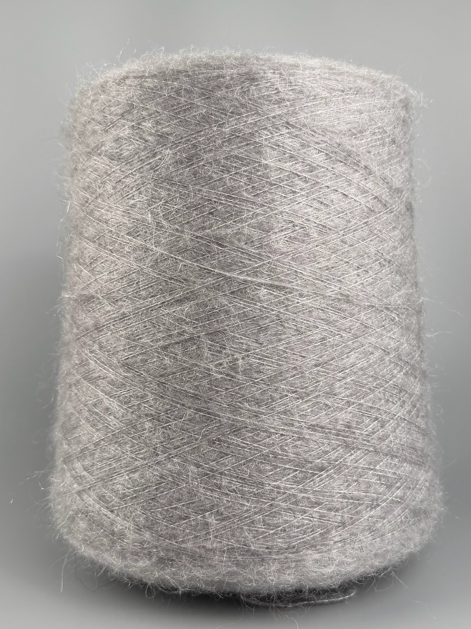 Art. Matri 900 m / 100 g – Garn mit Kid Mohair col. Perlgrau foto 2