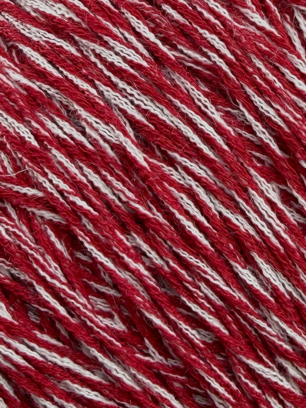 Outlet 28 – Mouliné Designgarne 200–300 m / 100 g