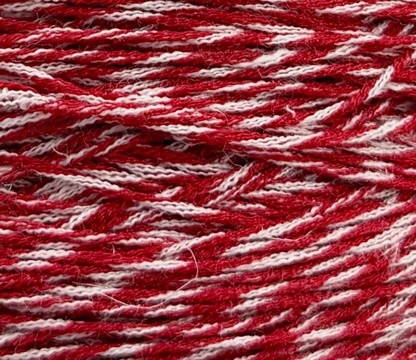 Outlet 28 – Mouliné Designgarne 200–300 m / 100 g