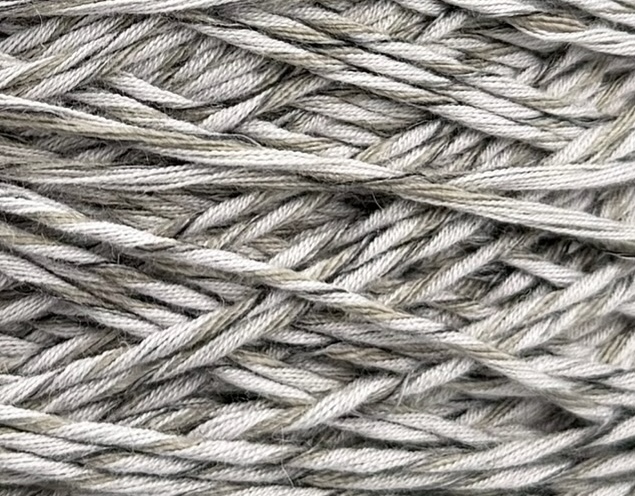 Outlet 30 – Mouliné Designgarne 200–300 m / 100 g