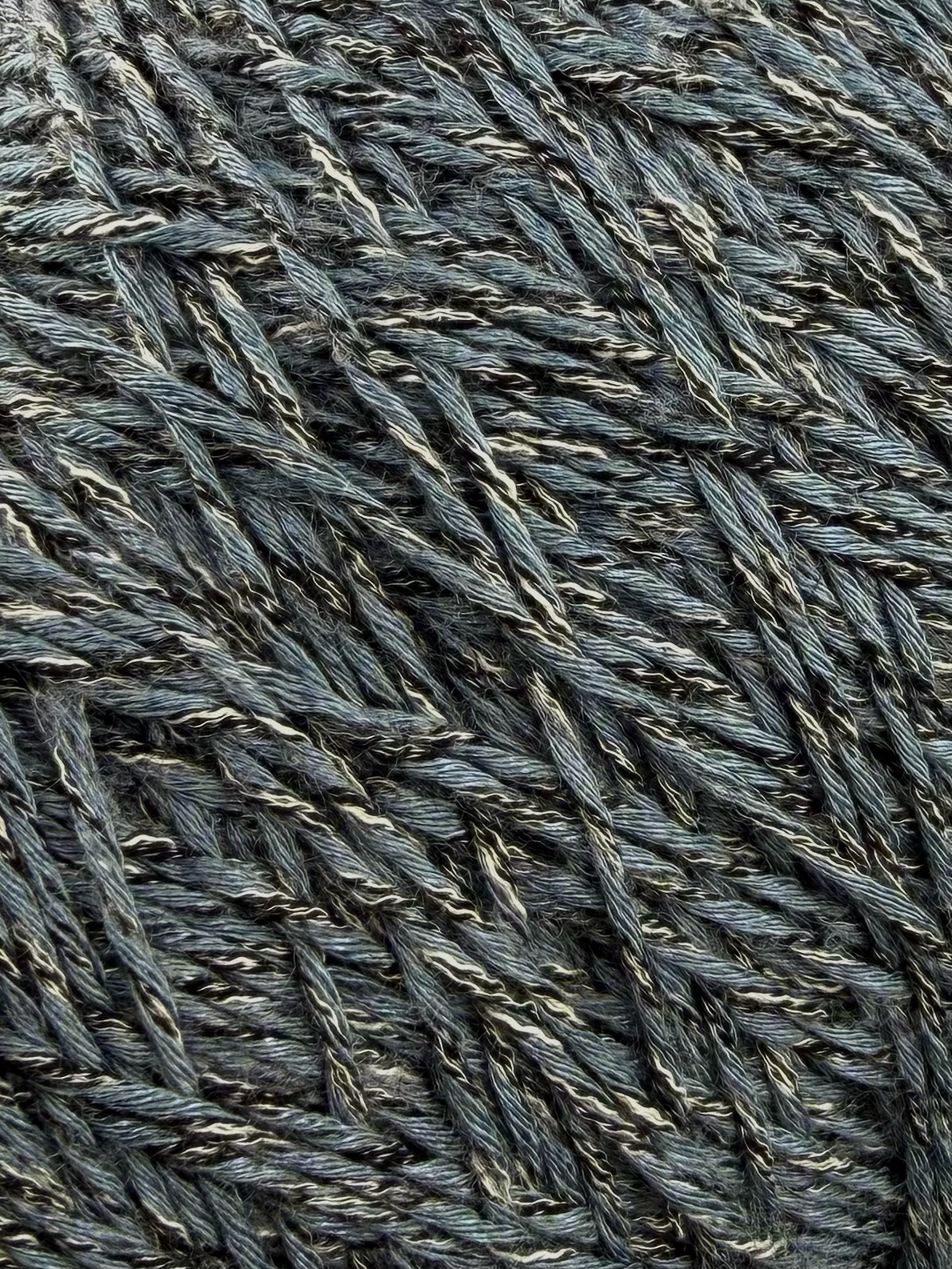 Outlet 33 – Mouliné Designgarne 200–300 m / 100 g