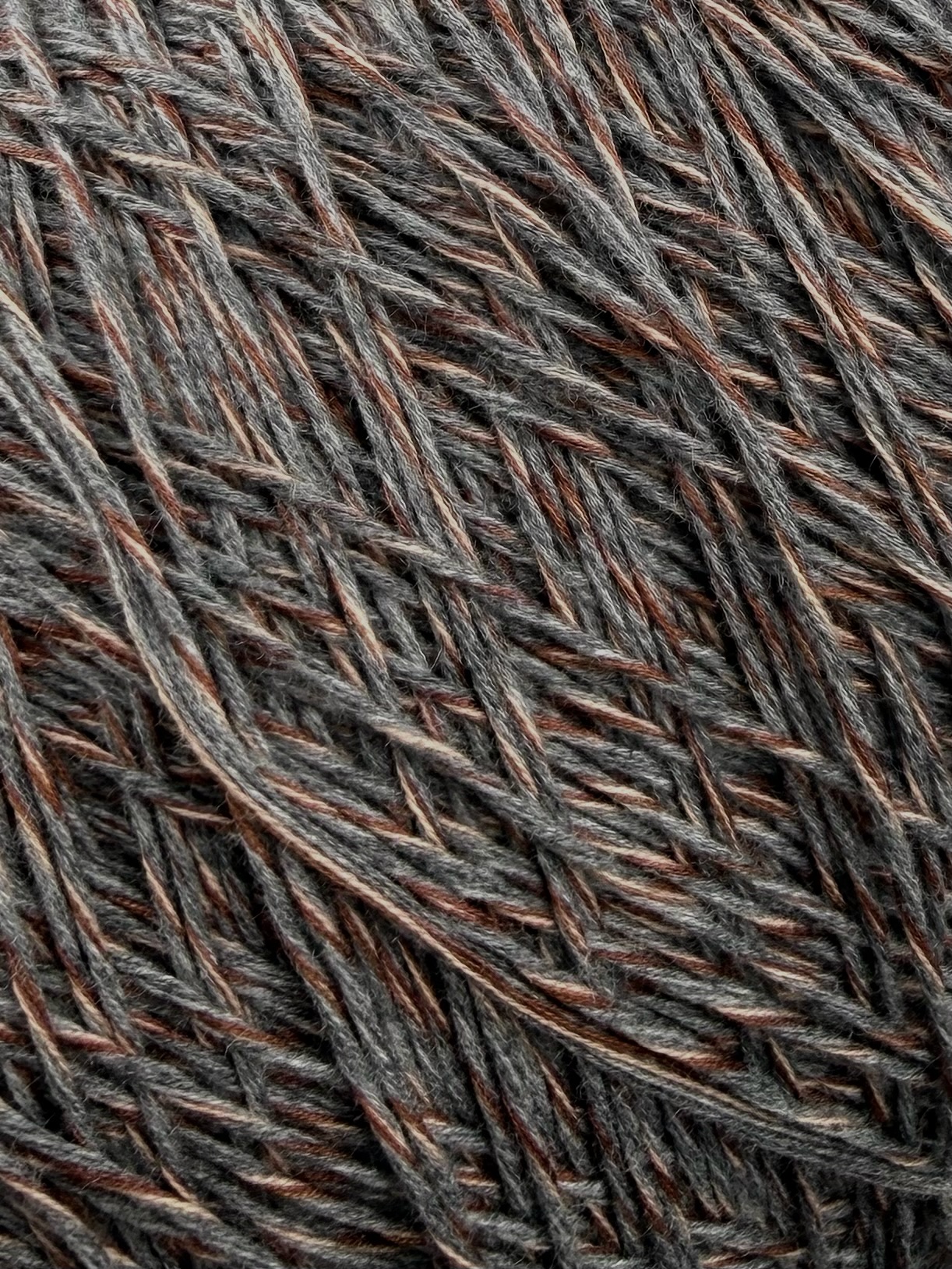 Outlet 34 – Mouliné Designgarne 200–300 m / 100 g