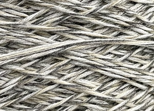 Outlet 35 – Mouliné Designgarne 200–300 m / 100 g