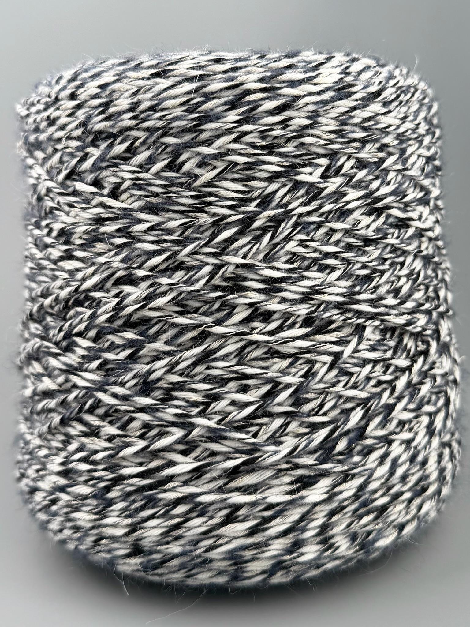 Outlet 36 – Mouliné Designgarne 200–300 m / 100 g foto 2