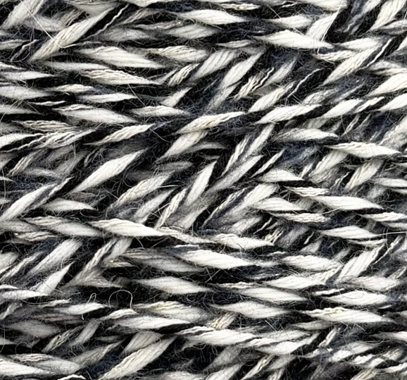 Outlet 36 – Mouliné Designgarne 200–300 m / 100 g