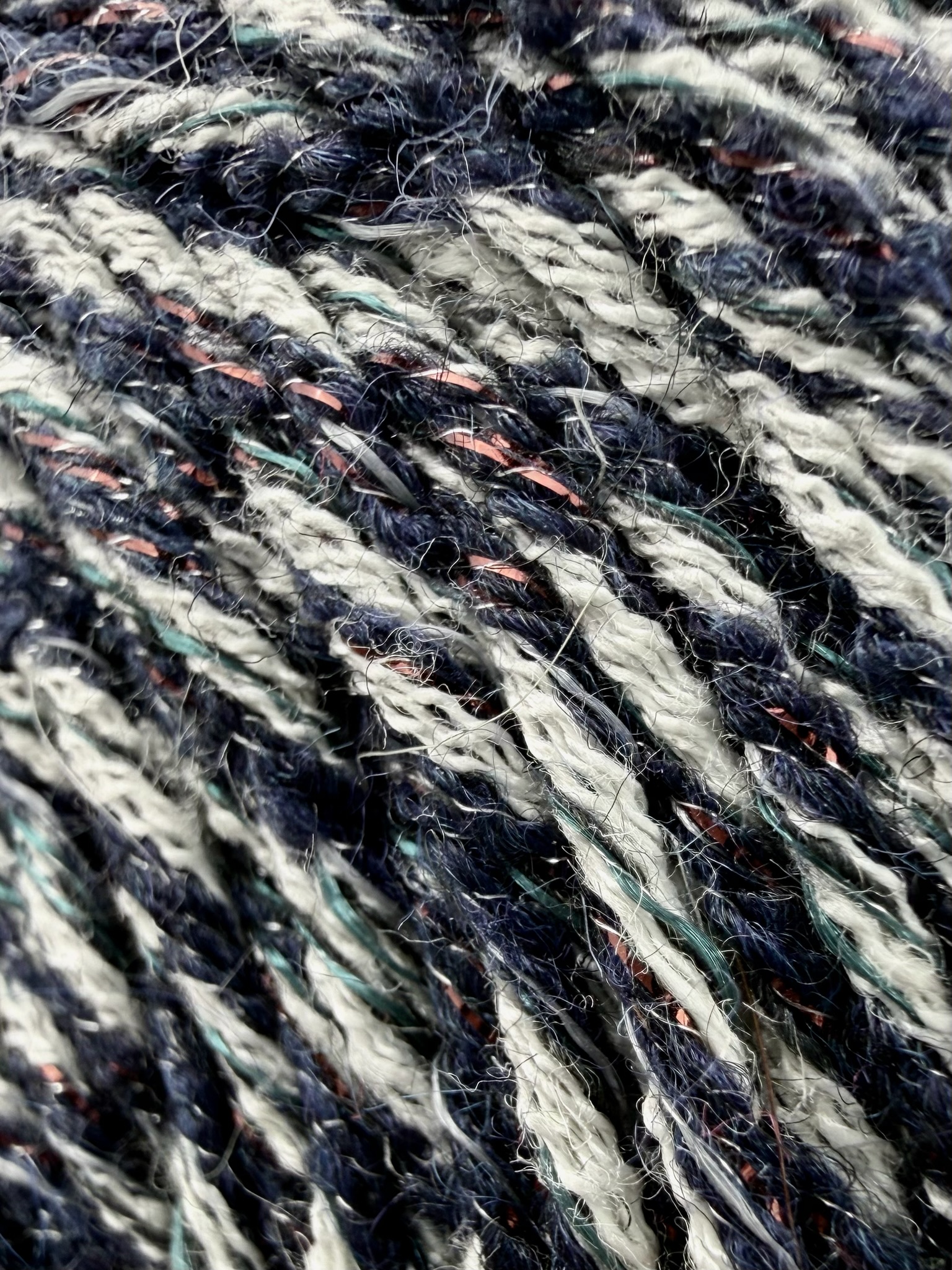 Outlet 37 – Mouliné Designgarne 200–300 m / 100 g foto 3