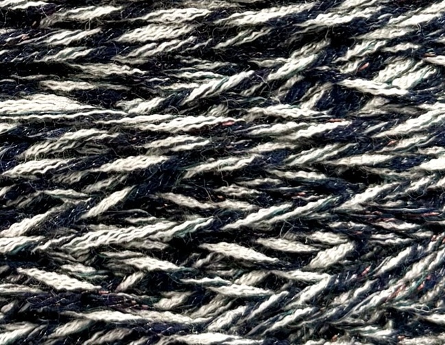 Outlet 37 – Mouliné Designgarne 200–300 m / 100 g