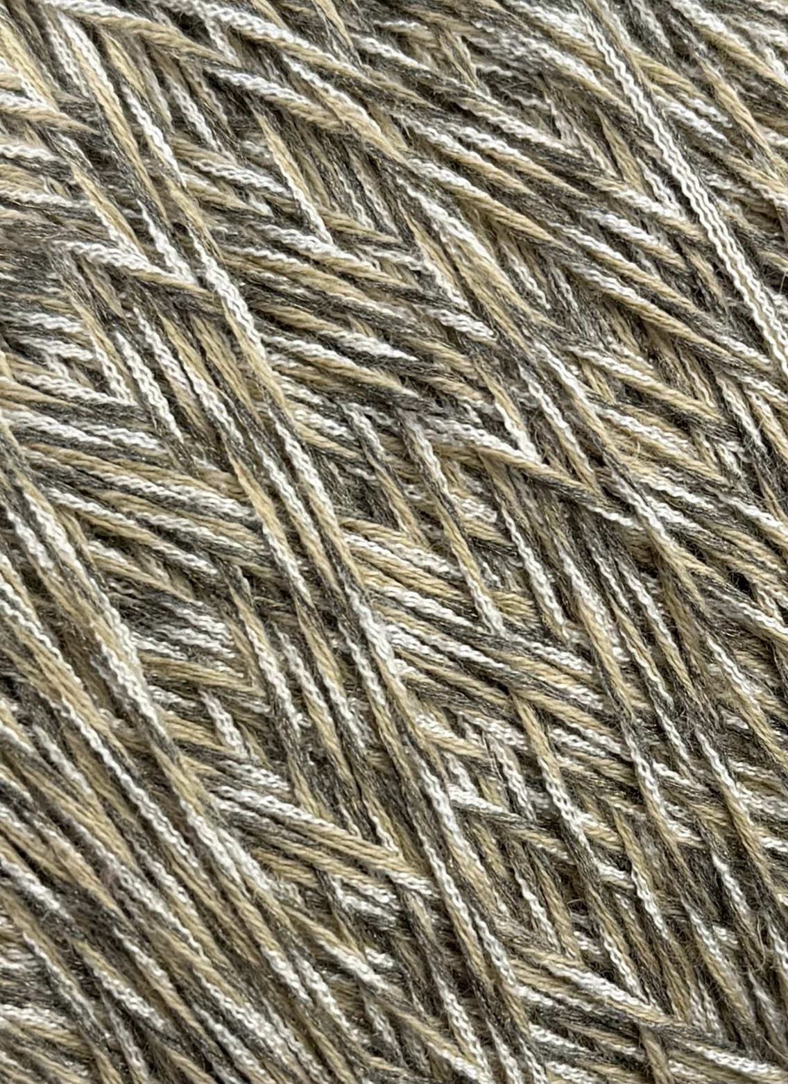 Outlet 41 – Mouliné Designgarne 200–300 m / 100 g