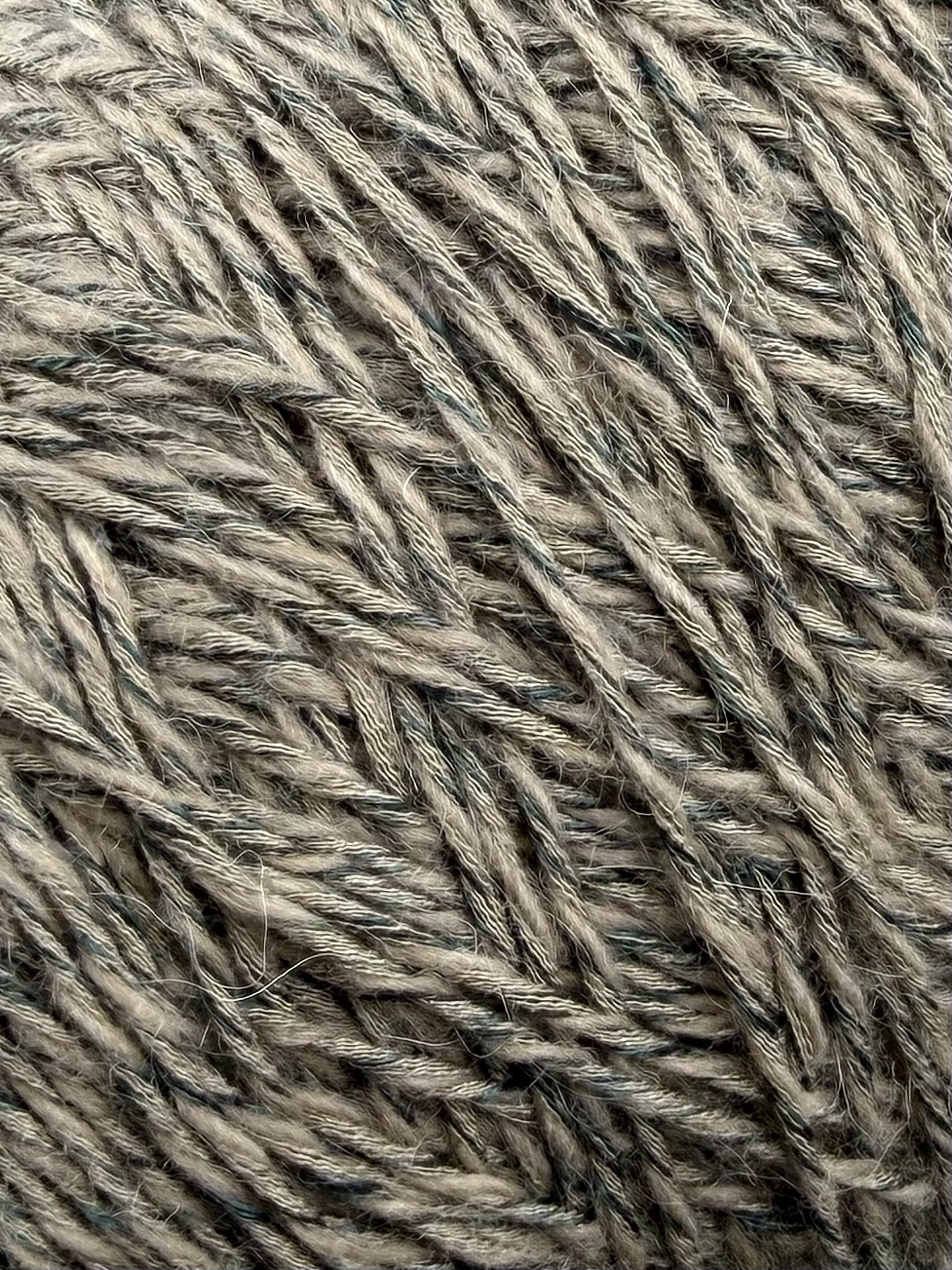 Outlet 44 – Mouliné Designgarne 200–300 m / 100 g