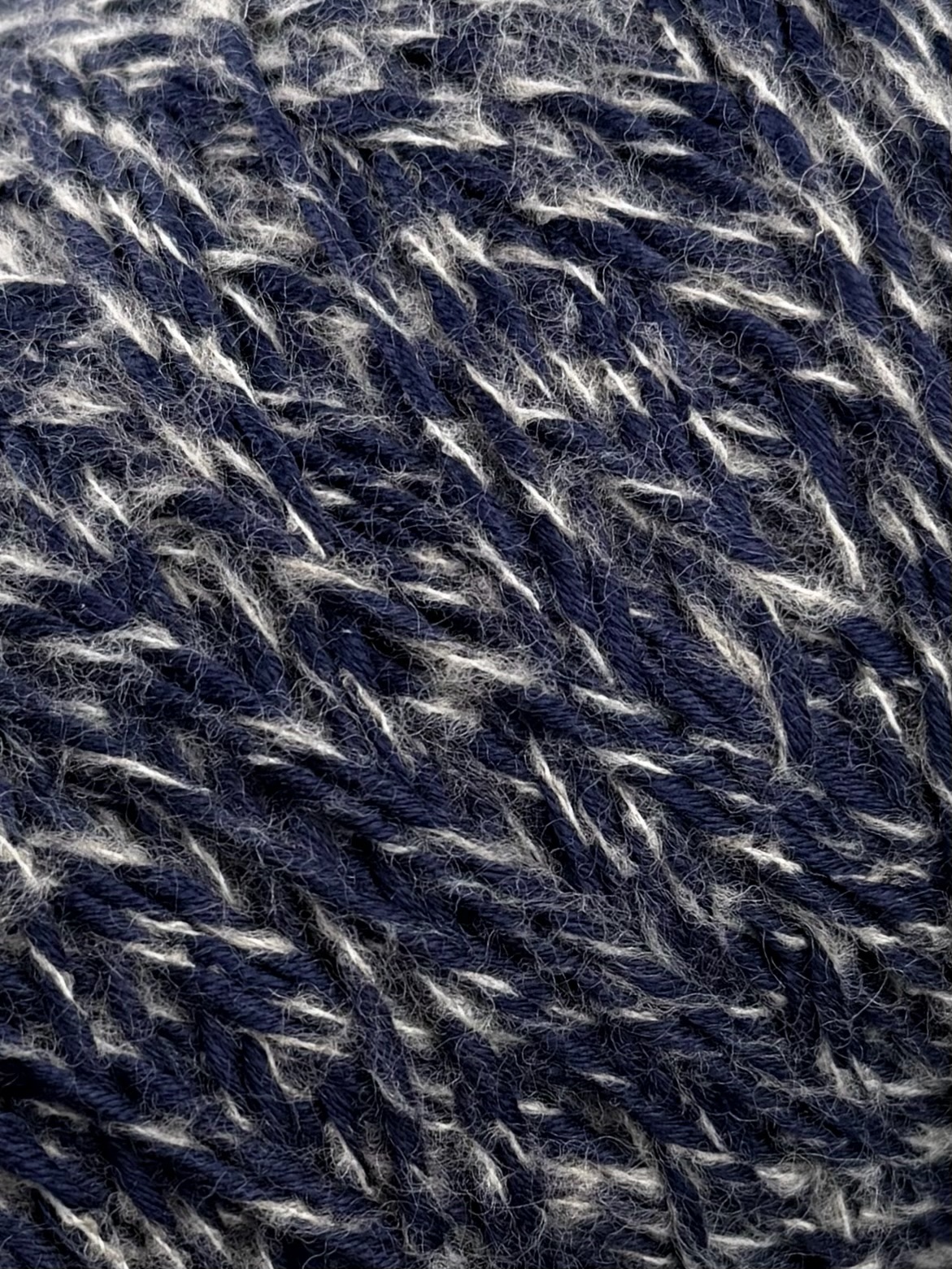 Outlet 45 – Mouliné Designgarne 200–300 m / 100 g