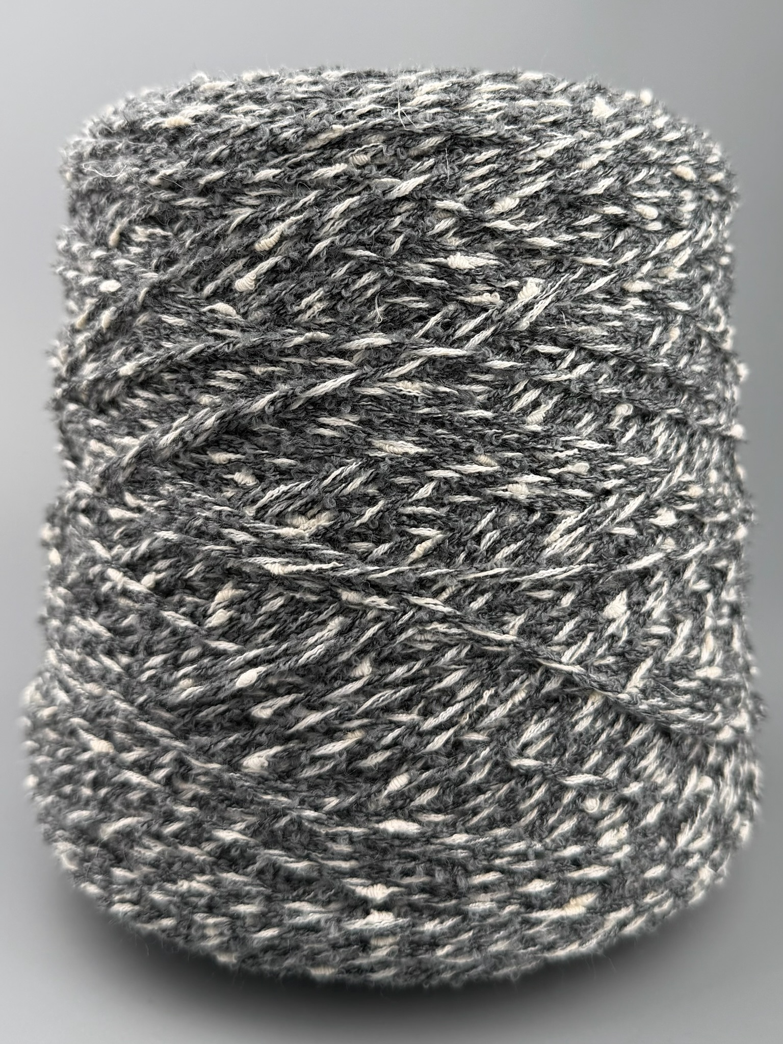 Outlet 46 – Mouliné Designgarne 200–300 m / 100 g foto 2