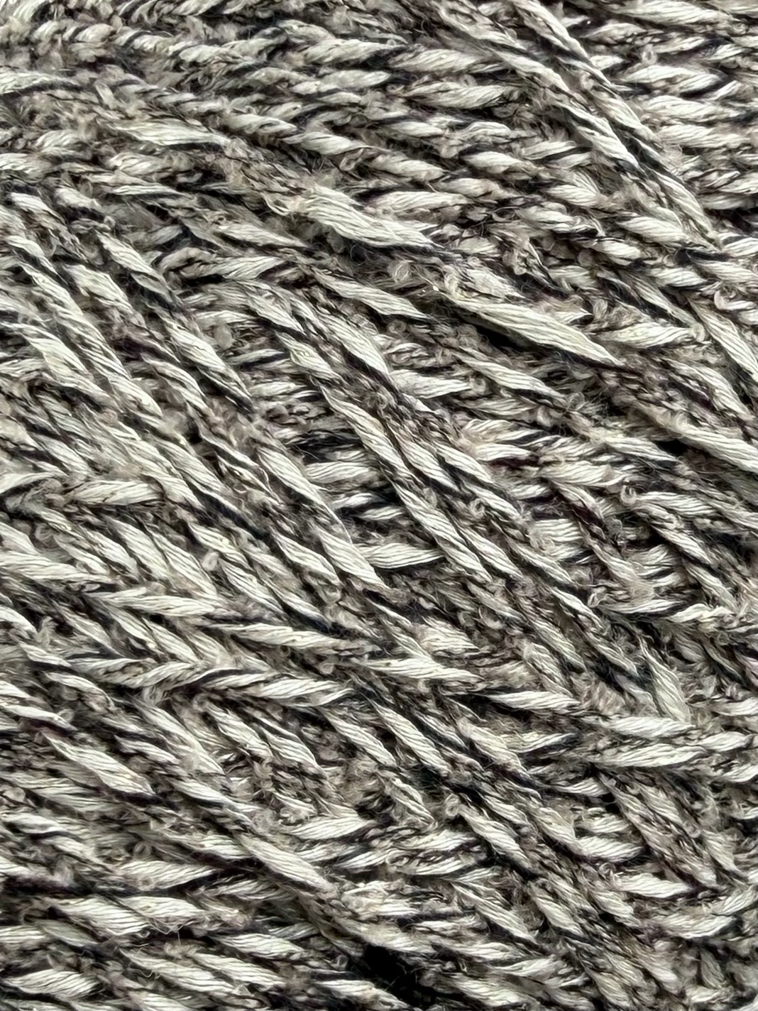 Outlet 56 – Fils mouliné design 200–300 m / 100 g