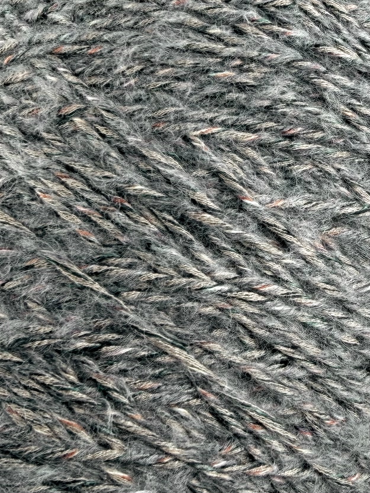 Outlet 57 – Fils mouliné design 200–300 m / 100 g
