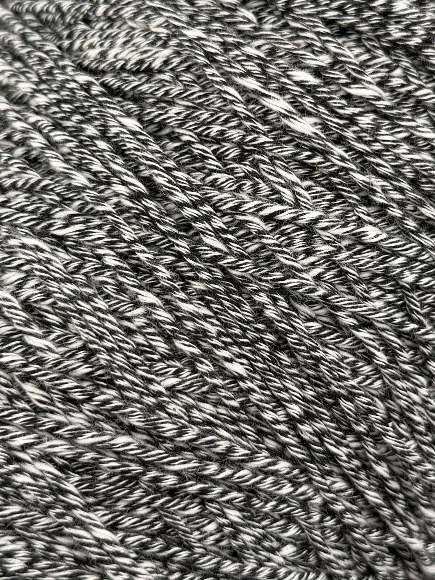 Outlet 64 – Fils mouliné design 200–300 m / 100 g