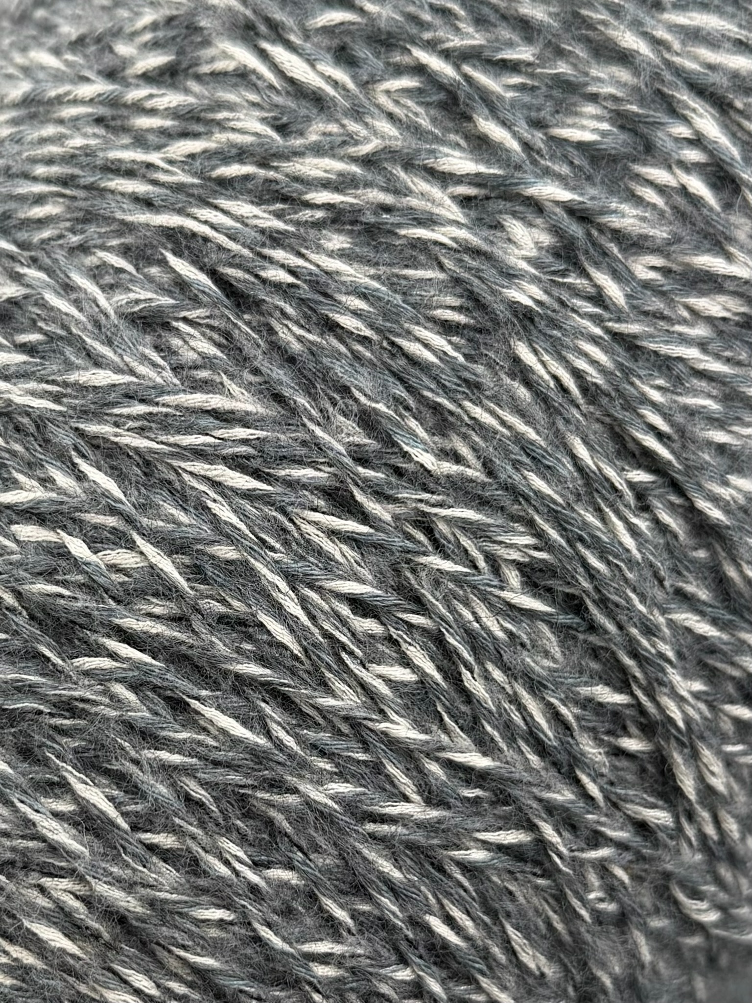 Outlet 68 – Fils mouliné design 200–300 m / 100 g