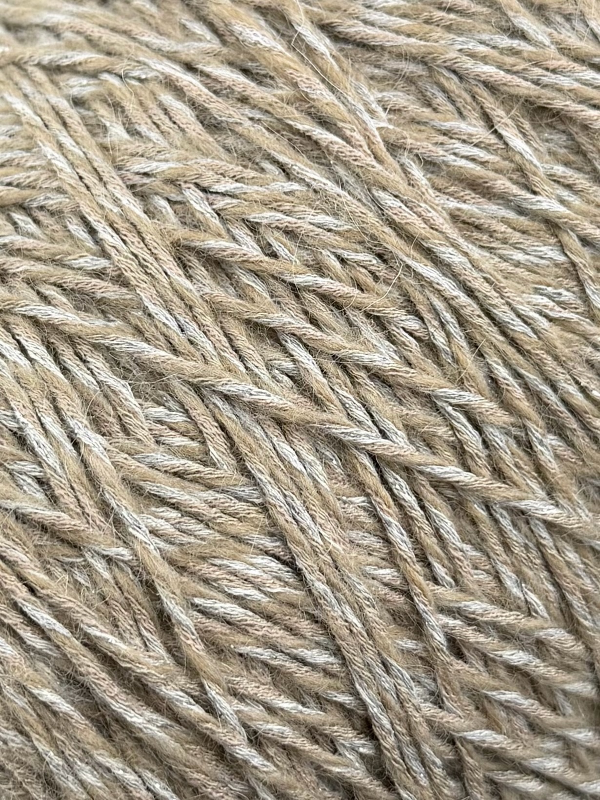 Outlet 69 – Fils mouliné design 200–300 m / 100 g