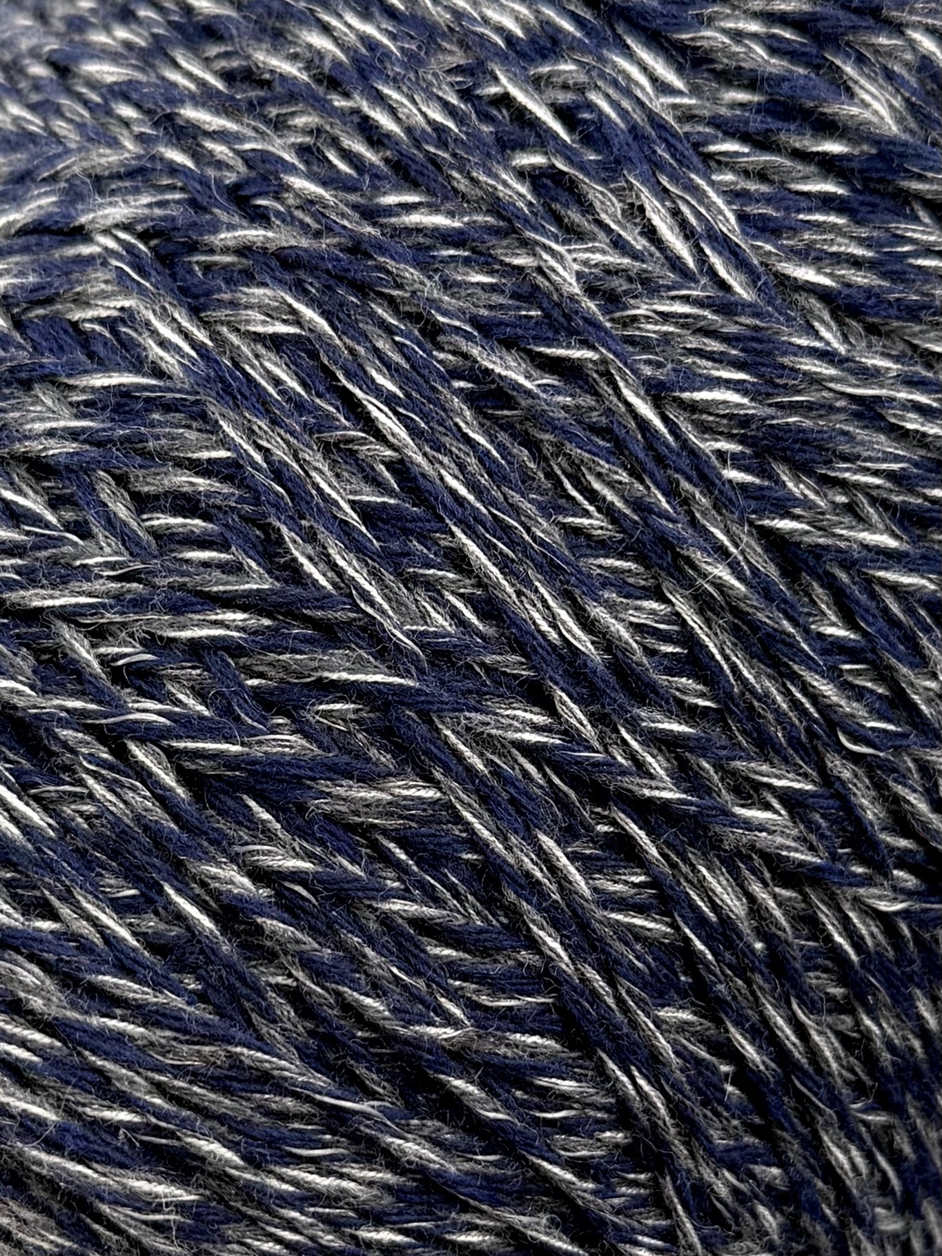 Outlet 72 – Fils mouliné design 200–300 m / 100 g