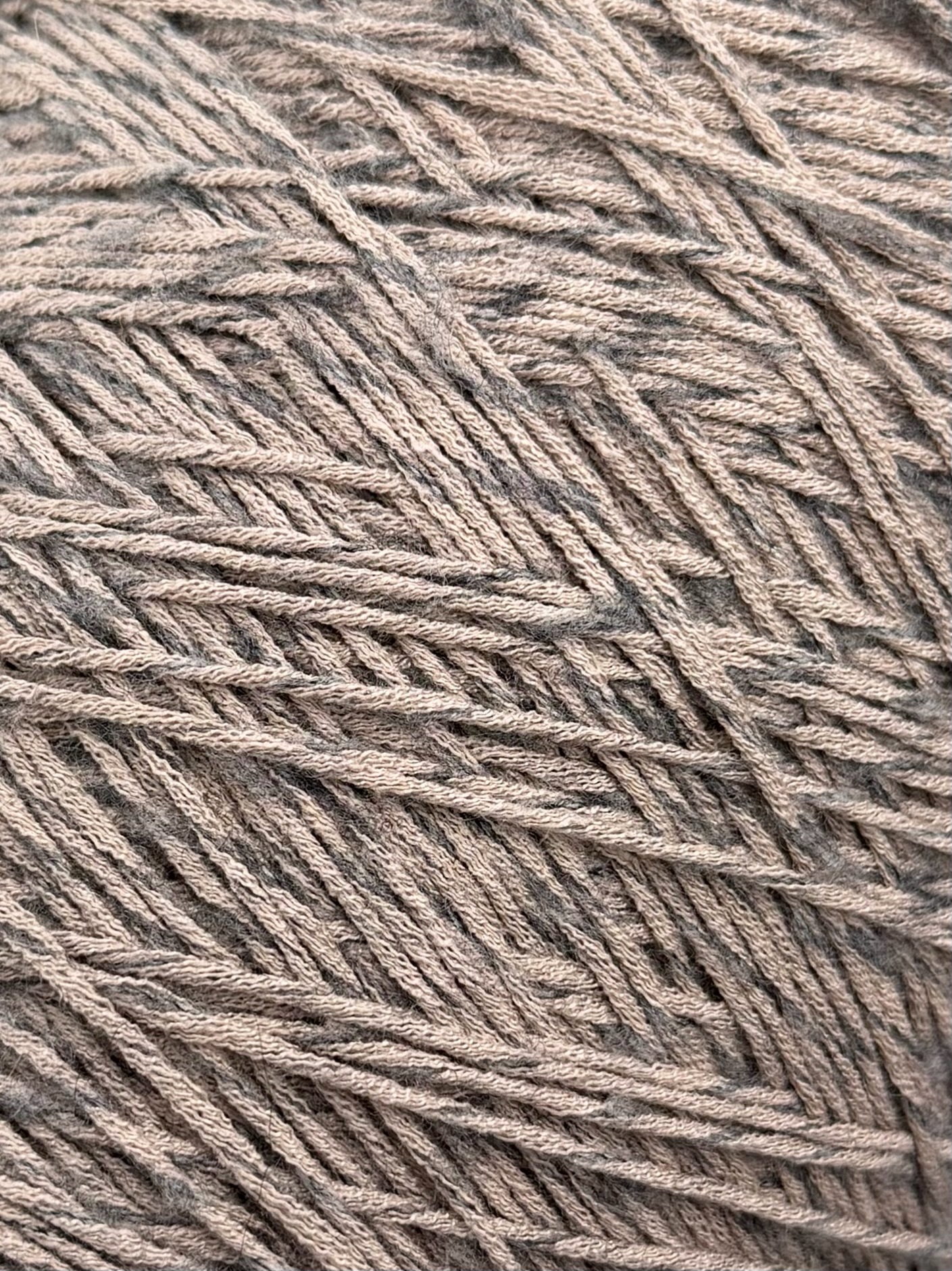 Outlet 75 – Fils mouliné design 200–300 m / 100 g