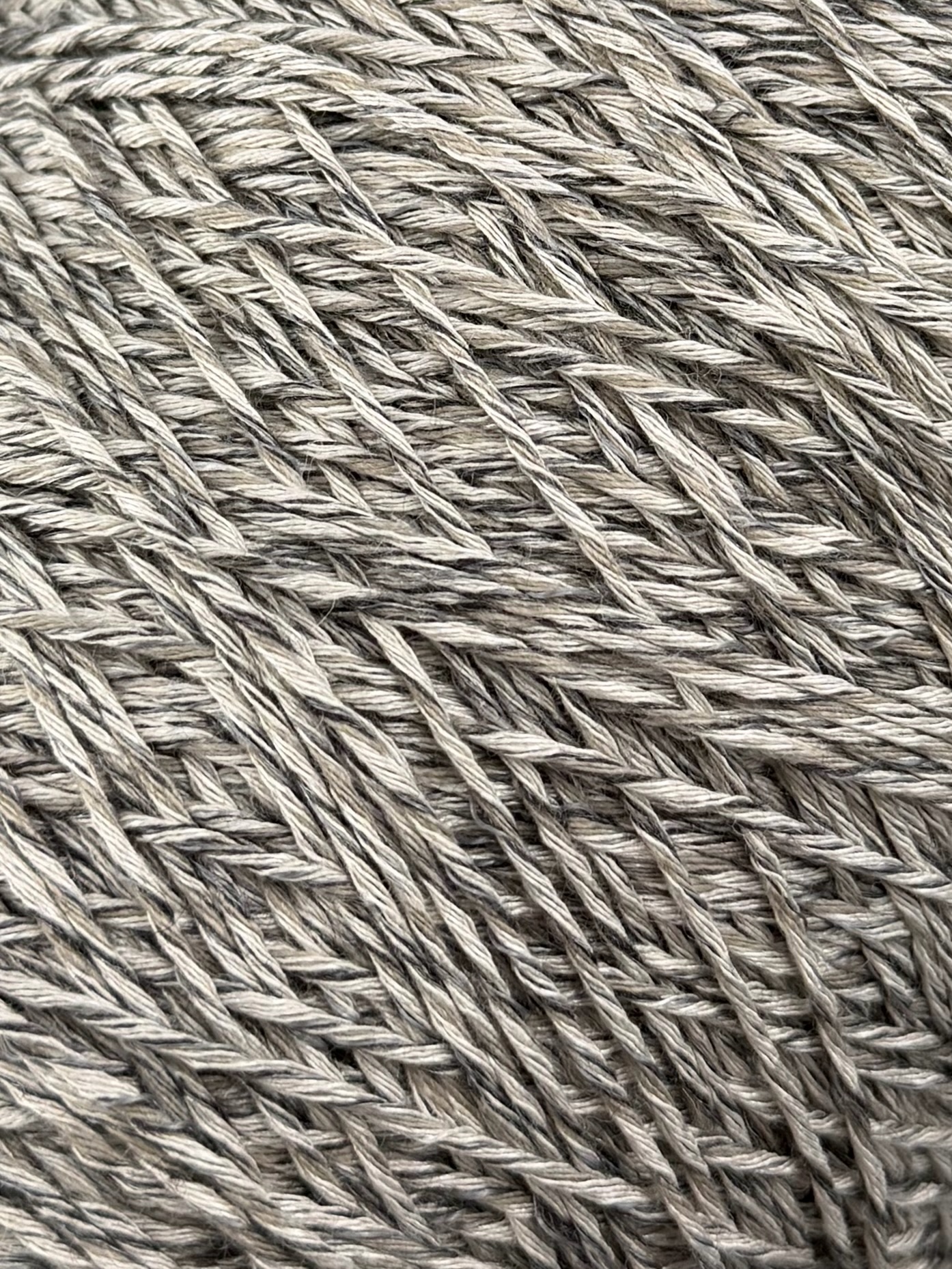 Outlet 76 – Fils mouliné design 200–300 m / 100 g